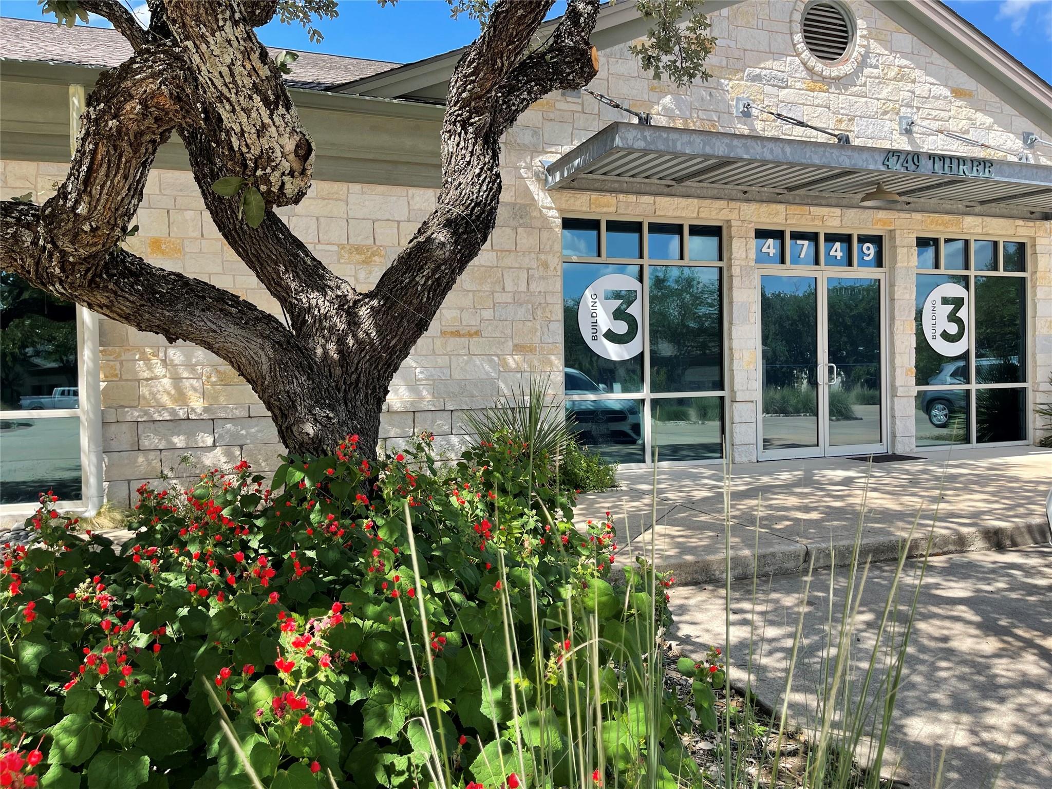 4749 Williams Dr # 323, Georgetown, TX 78633