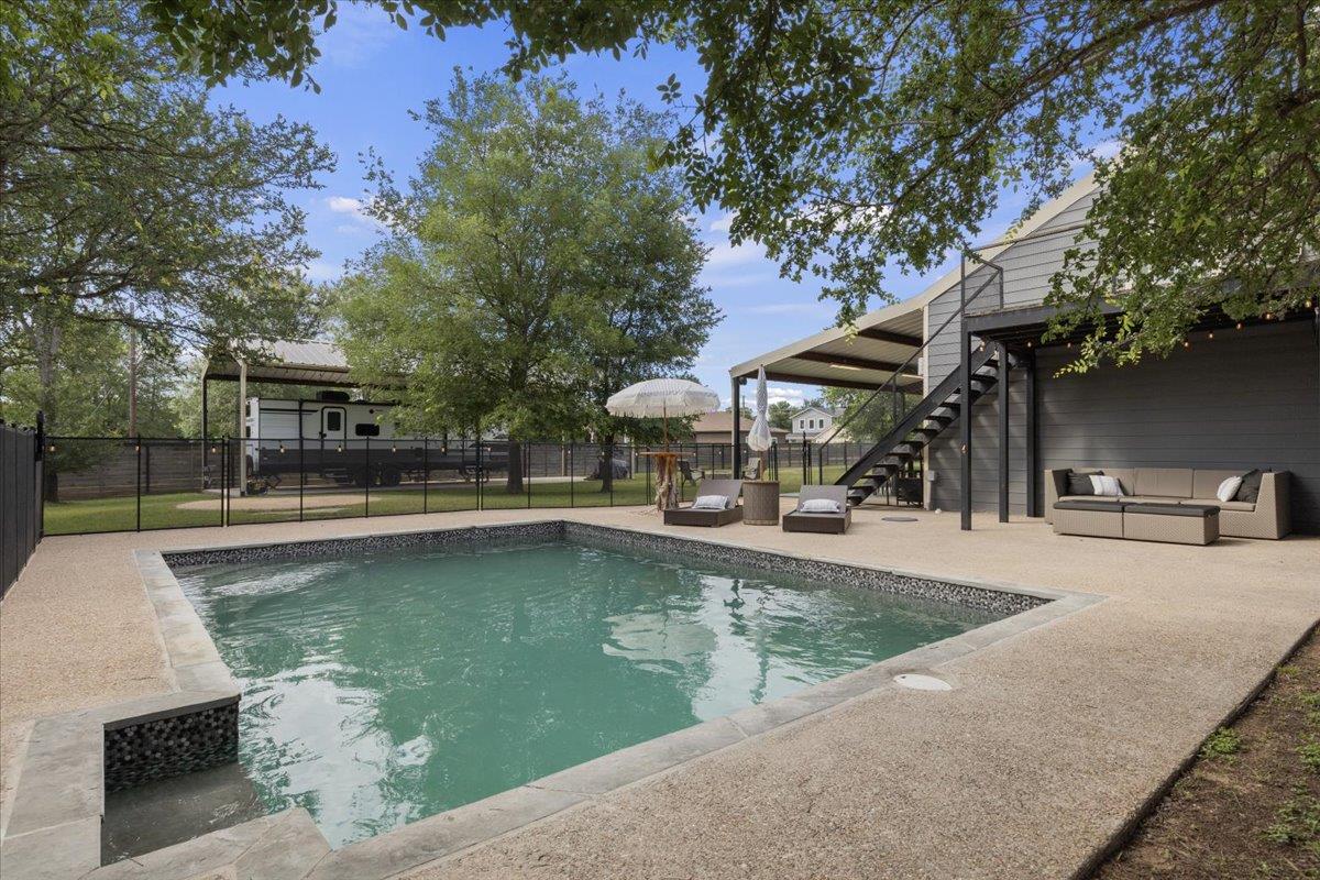 152 Keawakapu Dr, Bastrop, TX 78602