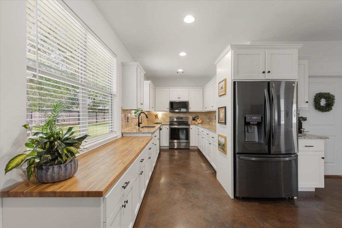 152 Keawakapu Dr, Bastrop, TX 78602