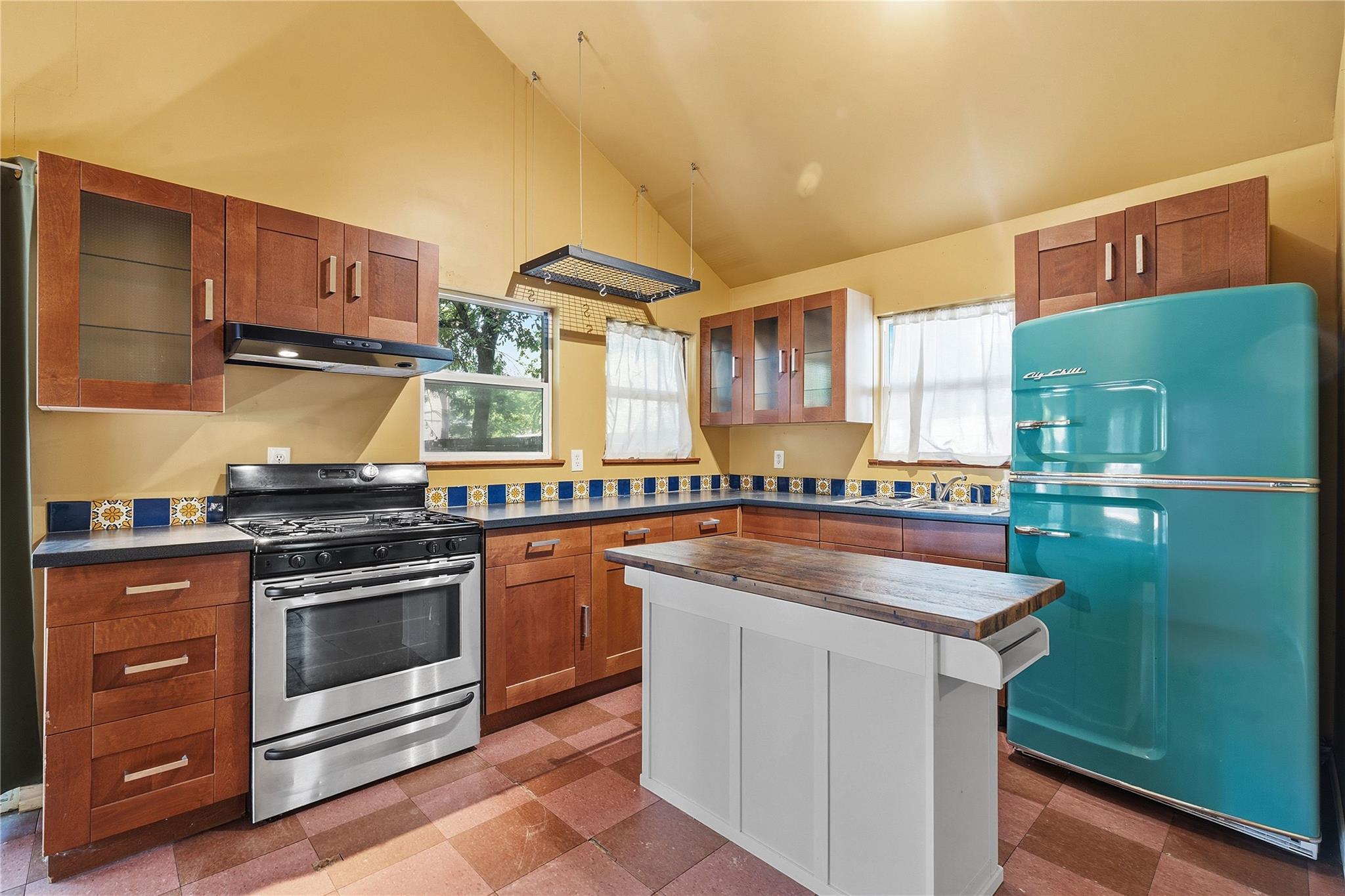 2207 Santa Rita St, Austin, TX 78702
