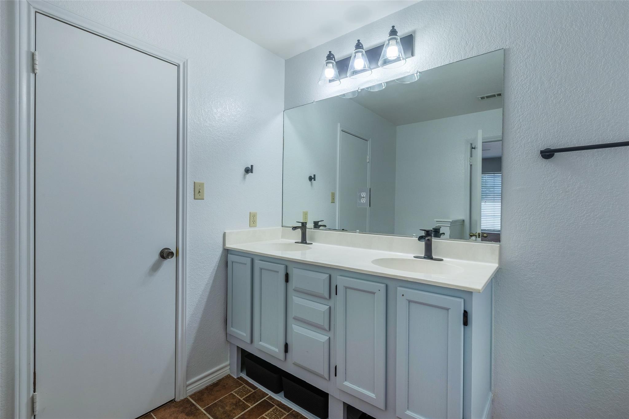 8506 Bisbee Ct, Austin, TX 78745
