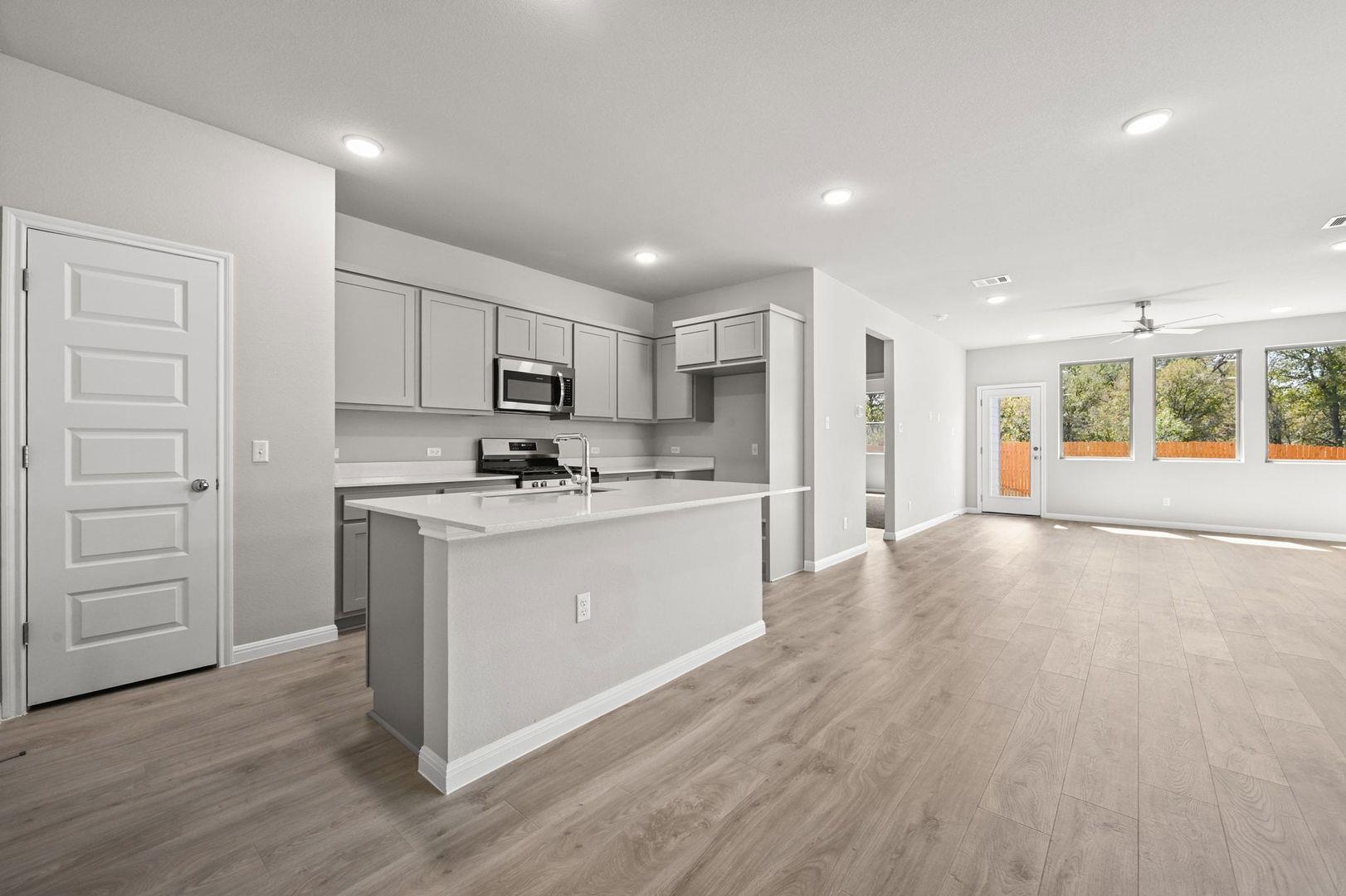216 Hornet St, Elgin, TX 78621