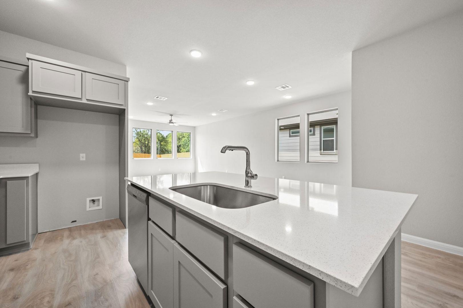 216 Hornet St, Elgin, TX 78621
