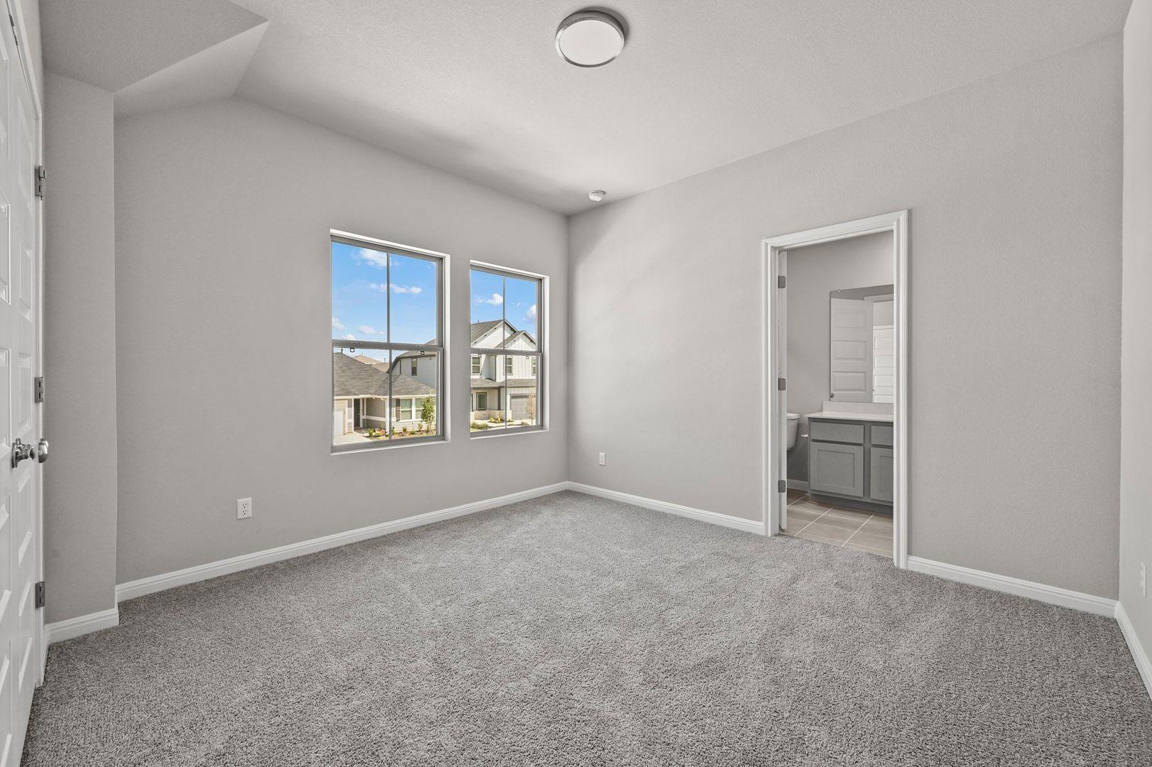 216 Hornet St, Elgin, TX 78621