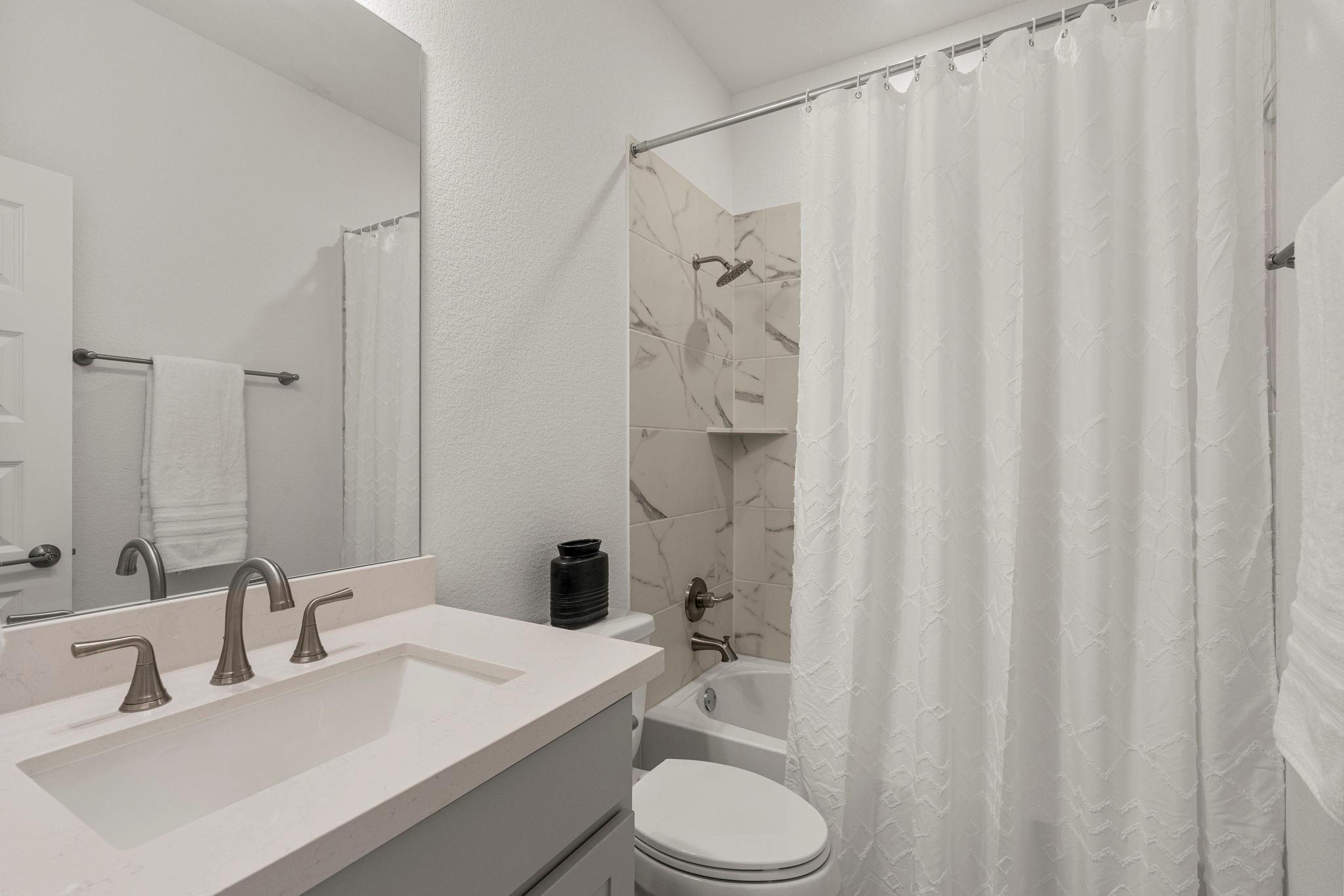 298 Canal Dr, Dripping Springs, TX 78620