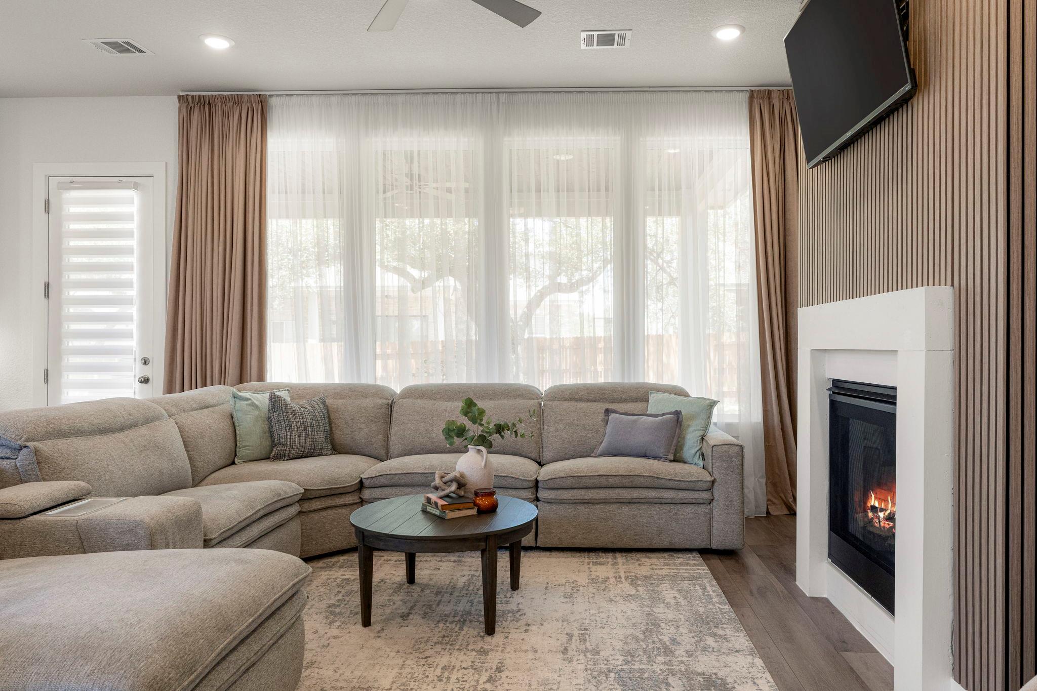 298 Canal Dr, Dripping Springs, TX 78620