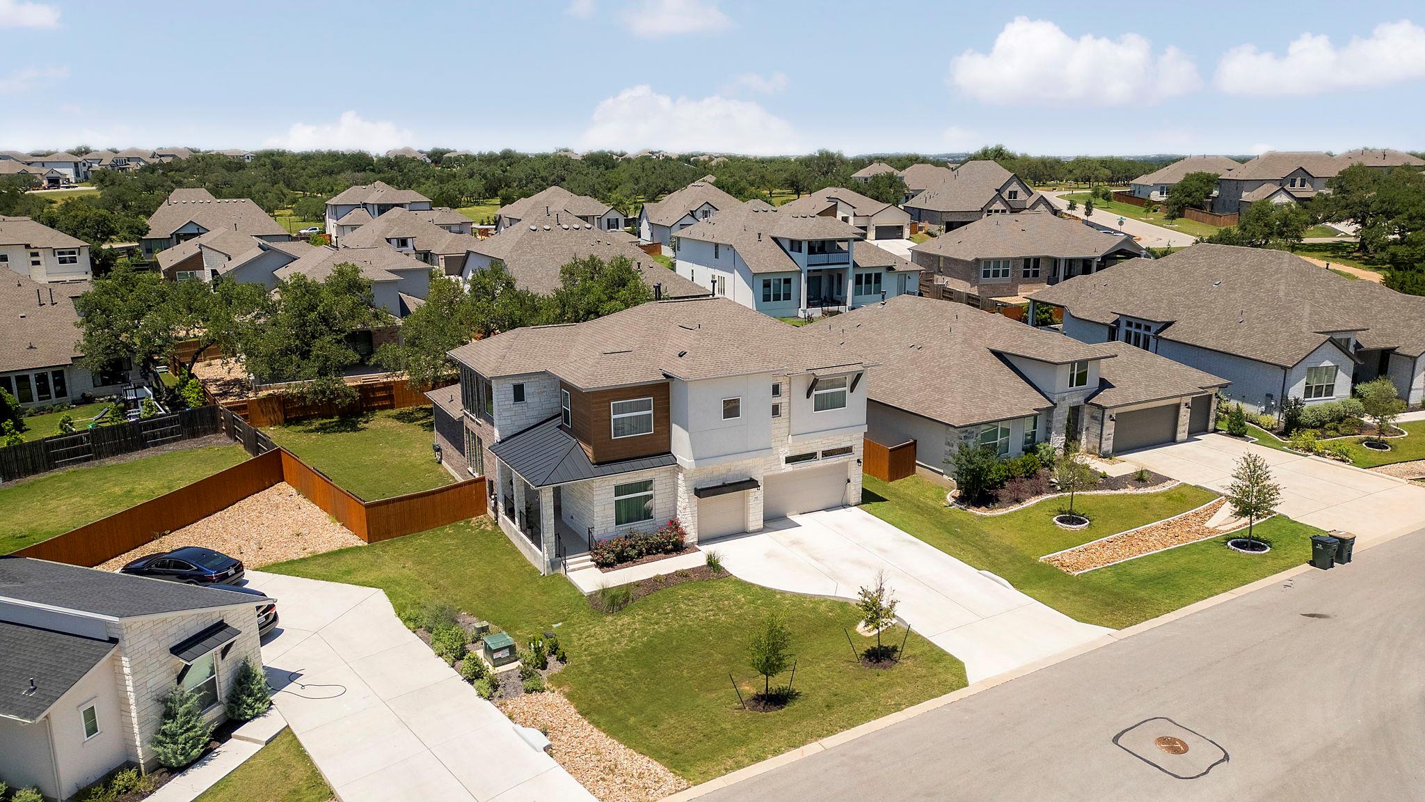 298 Canal Dr, Dripping Springs, TX 78620