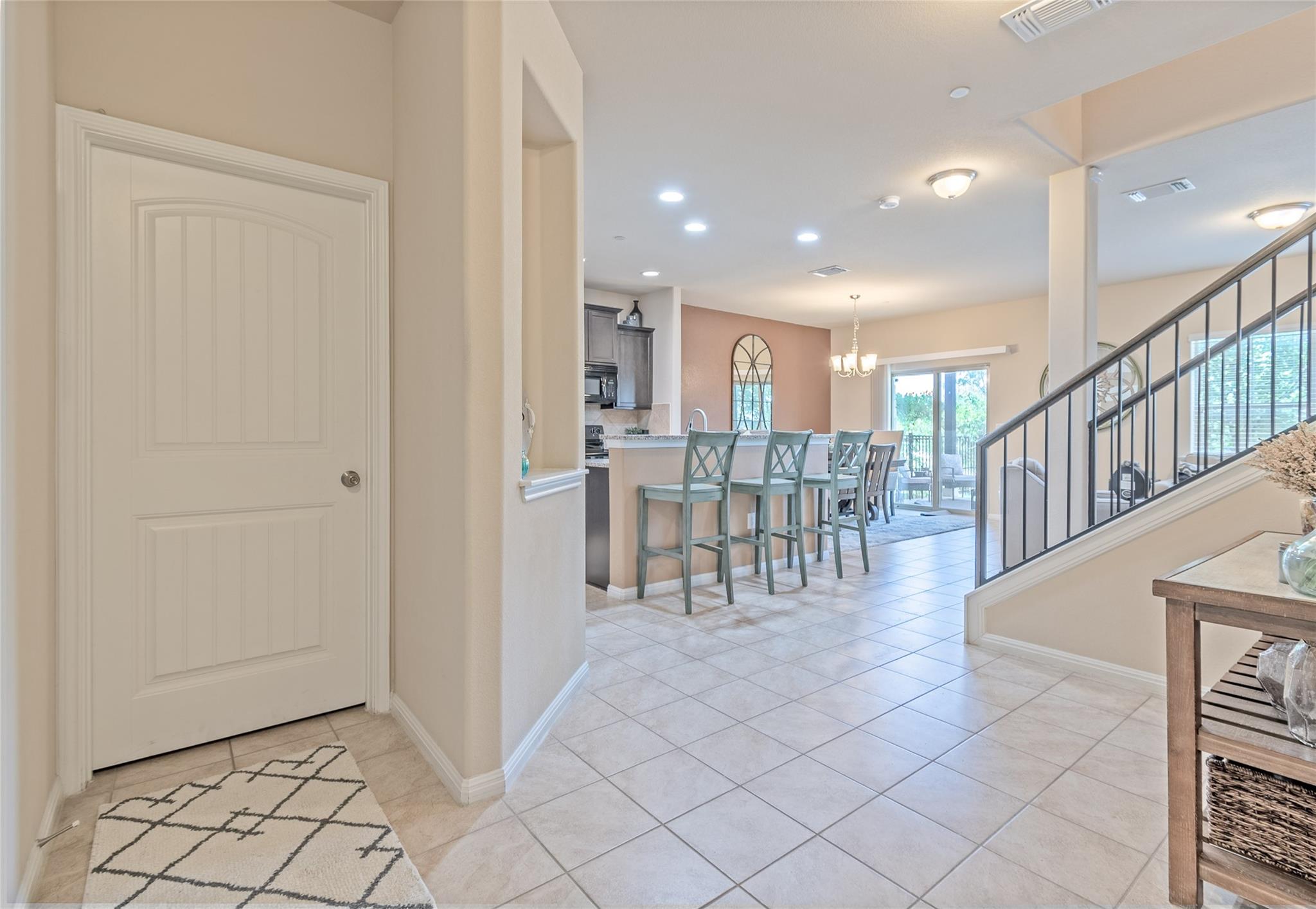 516 E Slaughter Ln # 402, Austin, TX 78744