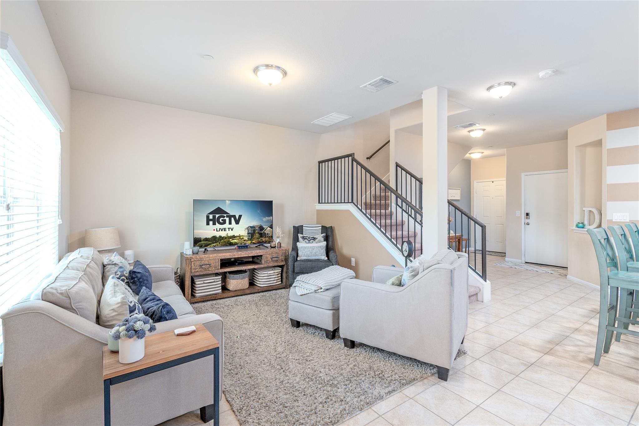 516 E Slaughter Ln # 402, Austin, TX 78744