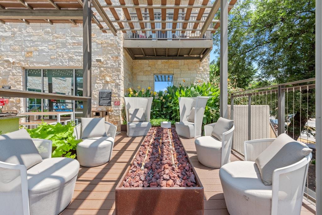 1900 Barton Springs Rd # 2021, Austin, TX 78704