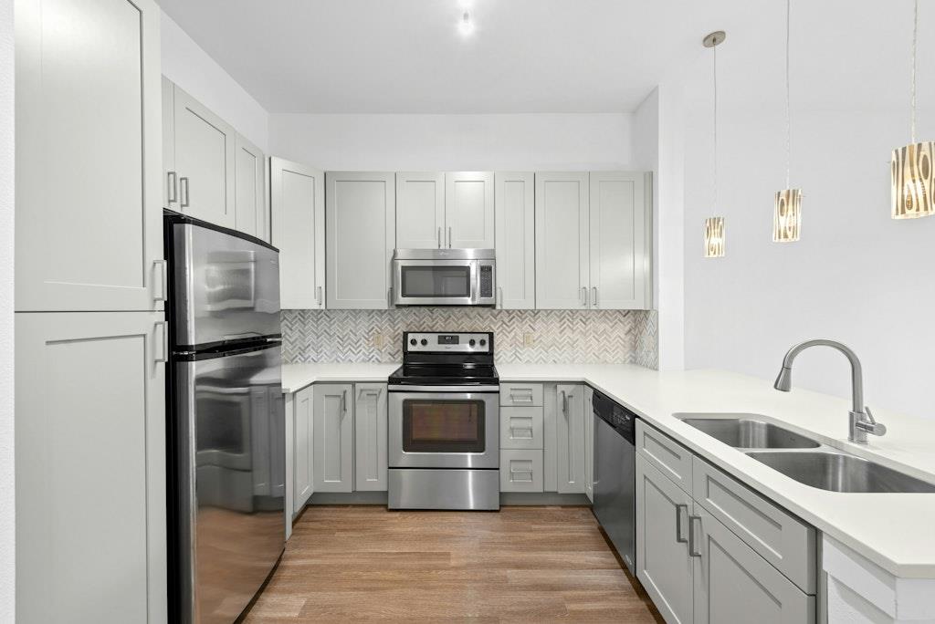 1900 Barton Springs Rd # 2021, Austin, TX 78704
