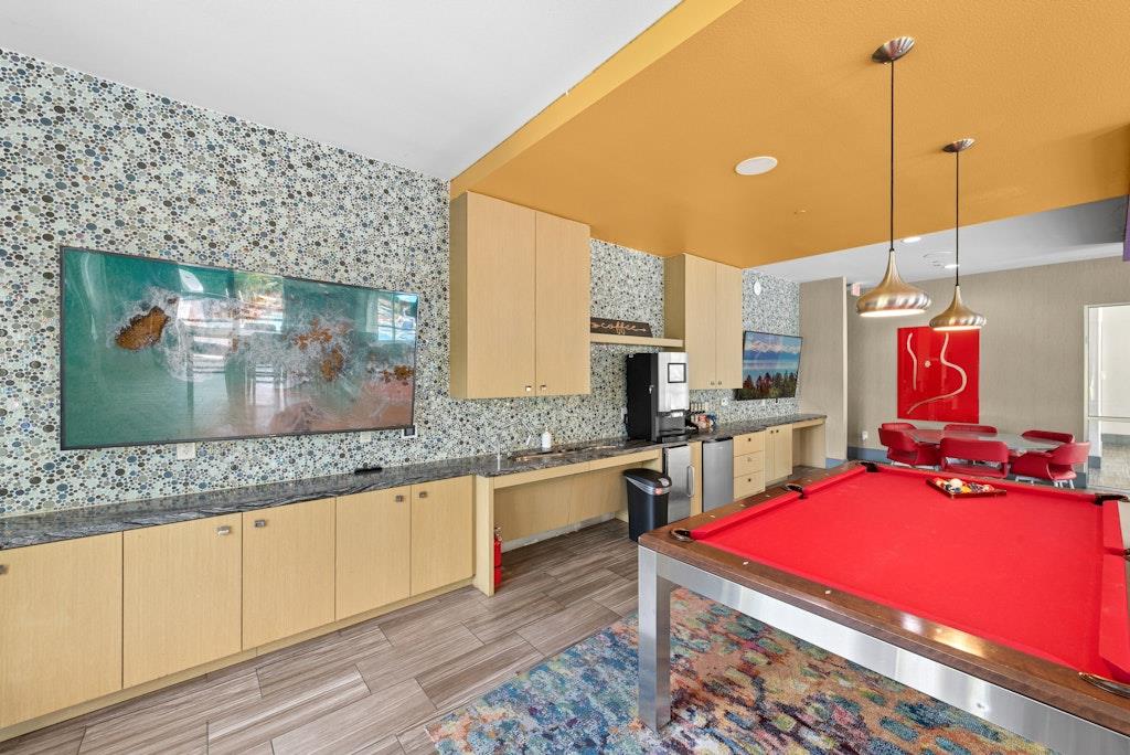 1900 Barton Springs Rd # 2021, Austin, TX 78704