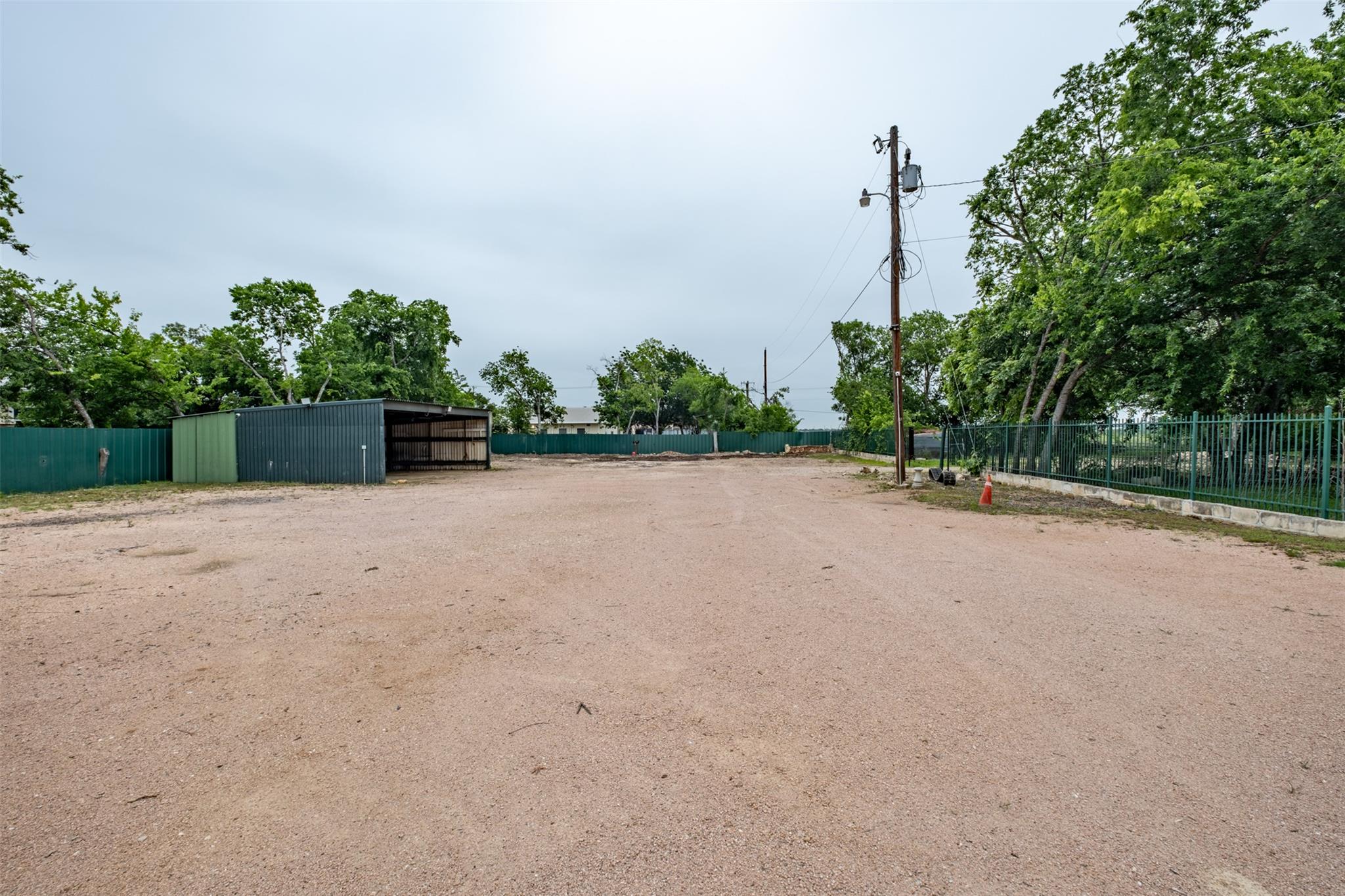 1051 Old 1460 Trl, Georgetown, TX 78626
