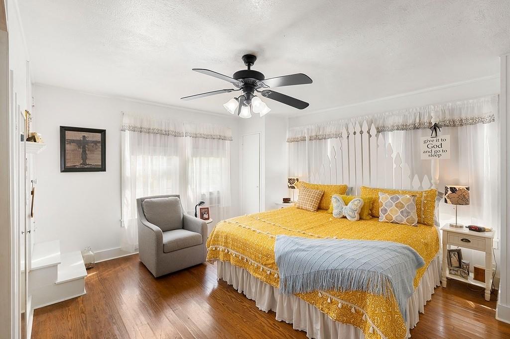 326 Centennial St, Carmine, TX 78932