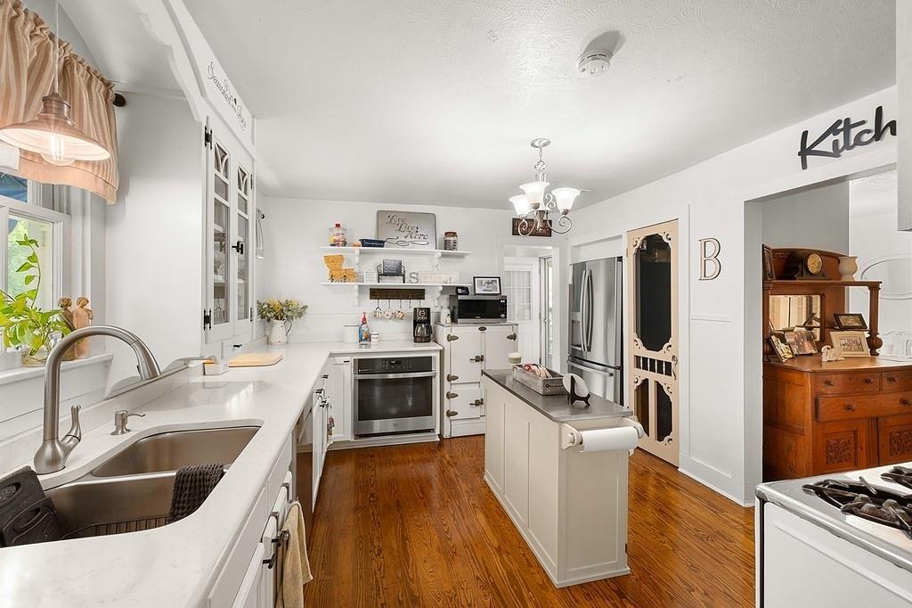 326 Centennial St, Carmine, TX 78932