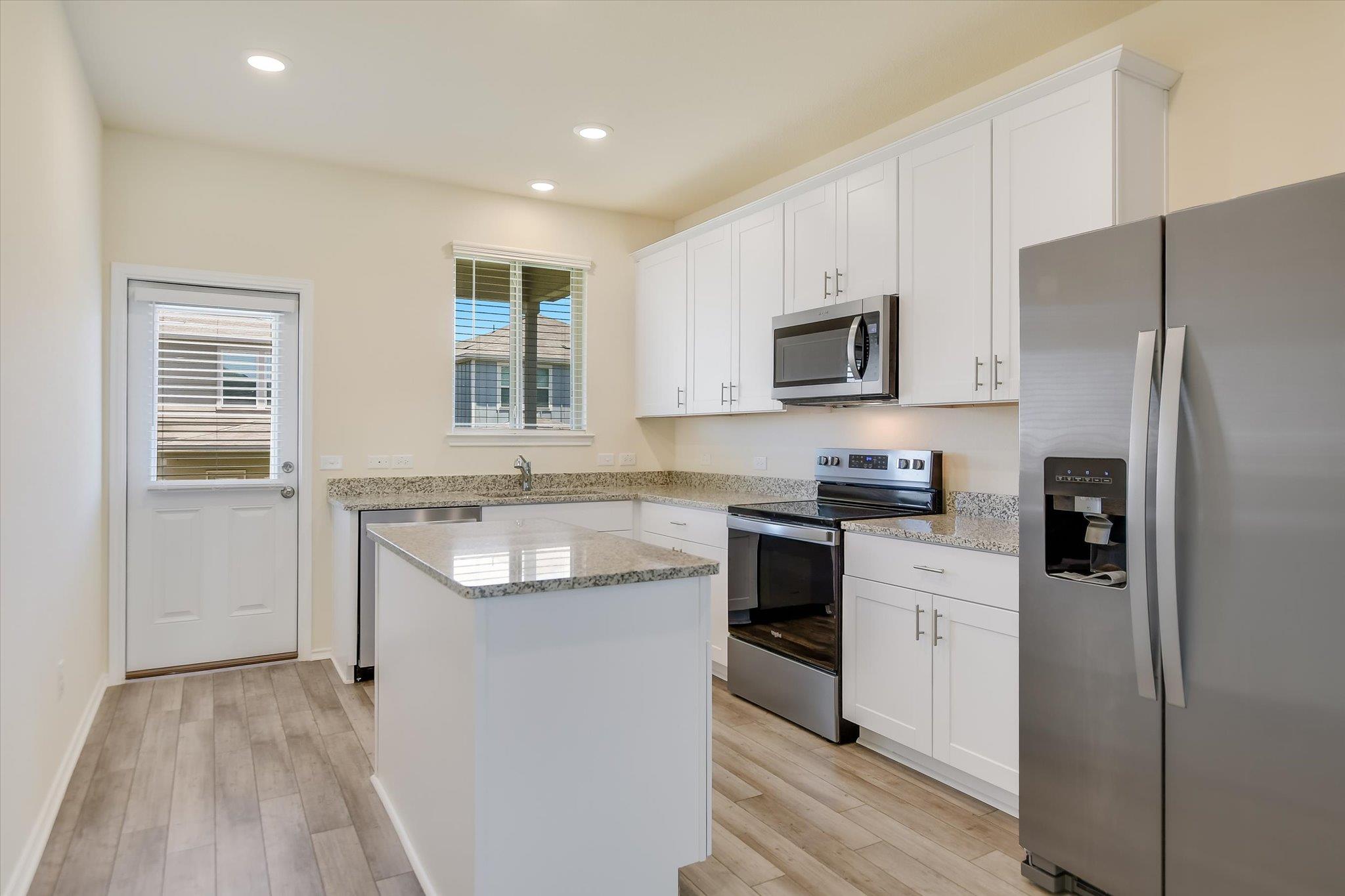 216 The Duke Dr, Jarrell, TX 76537
