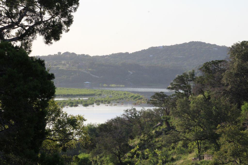 5300 Lookout Ridge Dr, Marble Falls, TX 78654