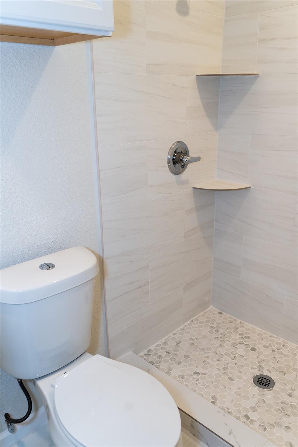 97 Anthony St # B, Austin, TX 78702