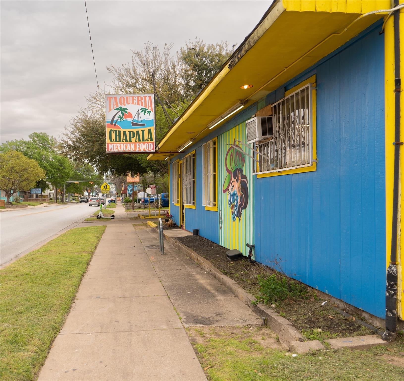 97 Anthony St # B, Austin, TX 78702