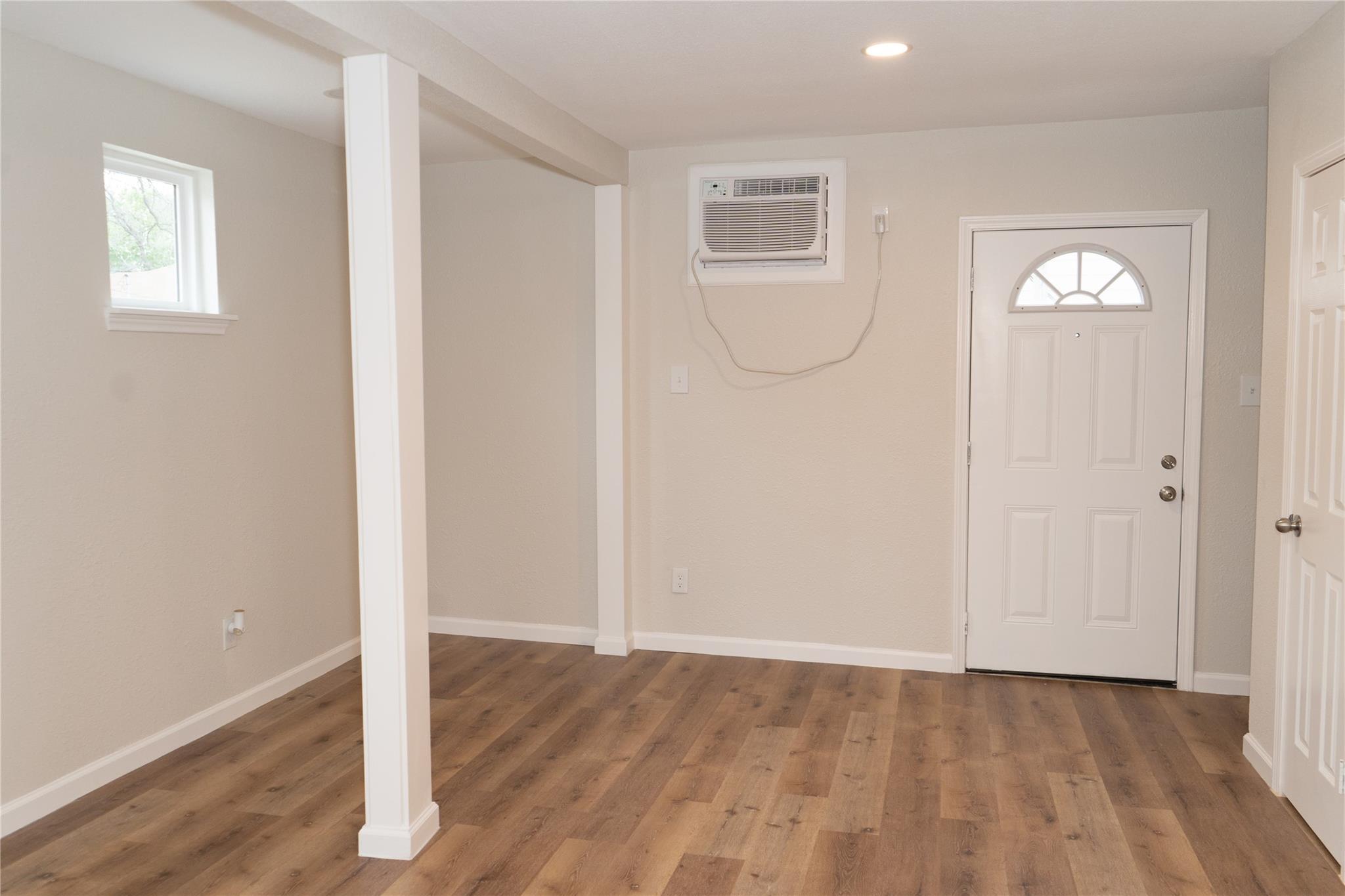 97 Anthony St # B, Austin, TX 78702