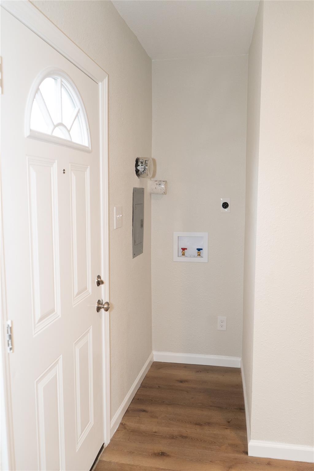 97 Anthony St # B, Austin, TX 78702