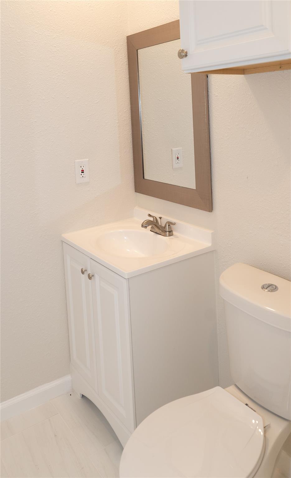 97 Anthony St # B, Austin, TX 78702