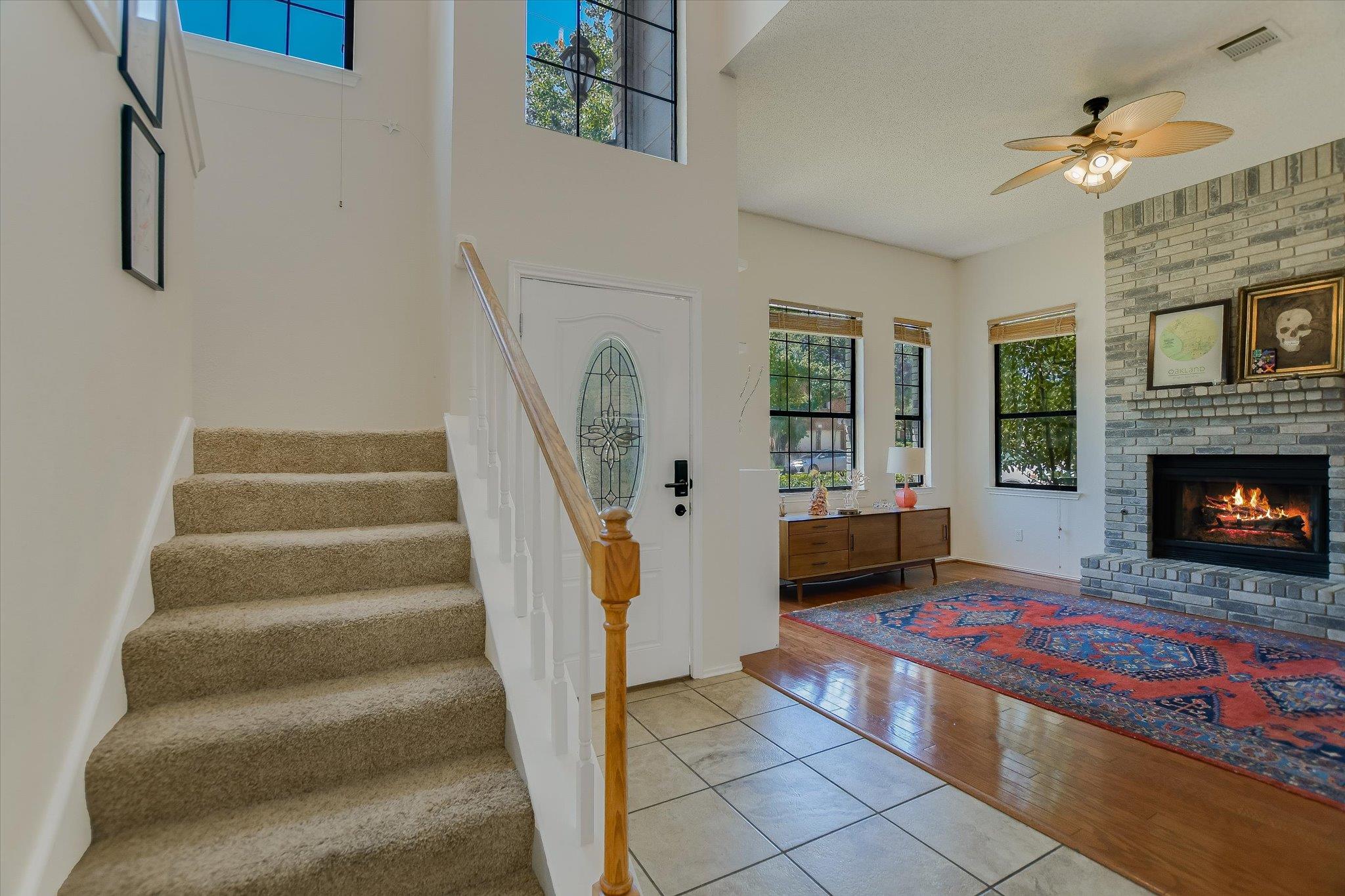 1104 Crestview St, Round Rock, TX 78681