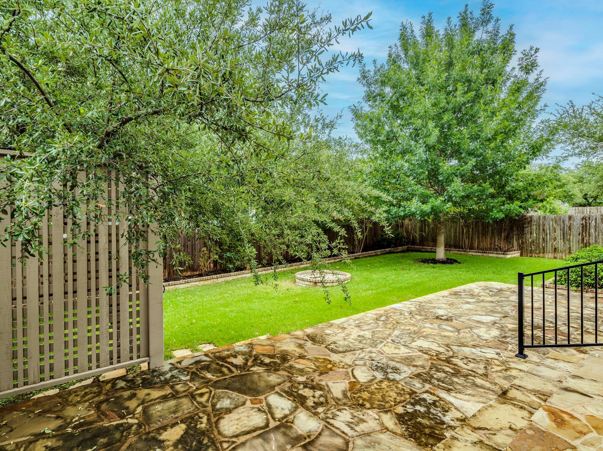 836 Richardson Ln, Leander, TX 78641