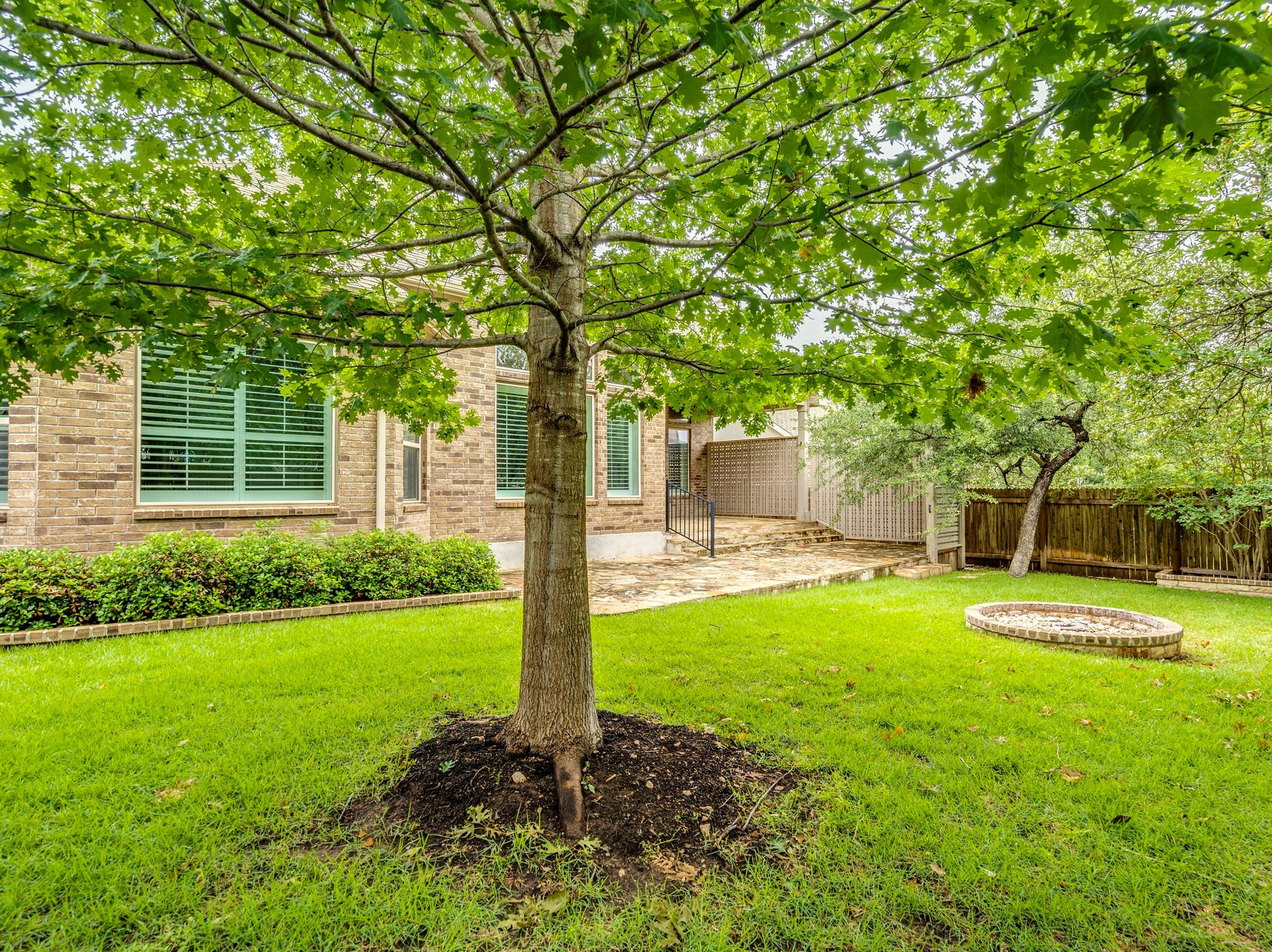 836 Richardson Ln, Leander, TX 78641