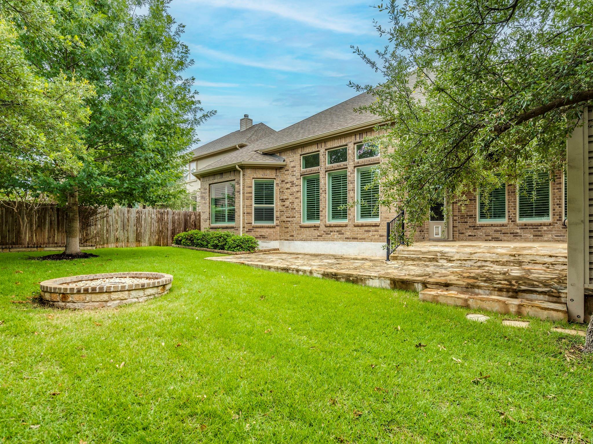 836 Richardson Ln, Leander, TX 78641