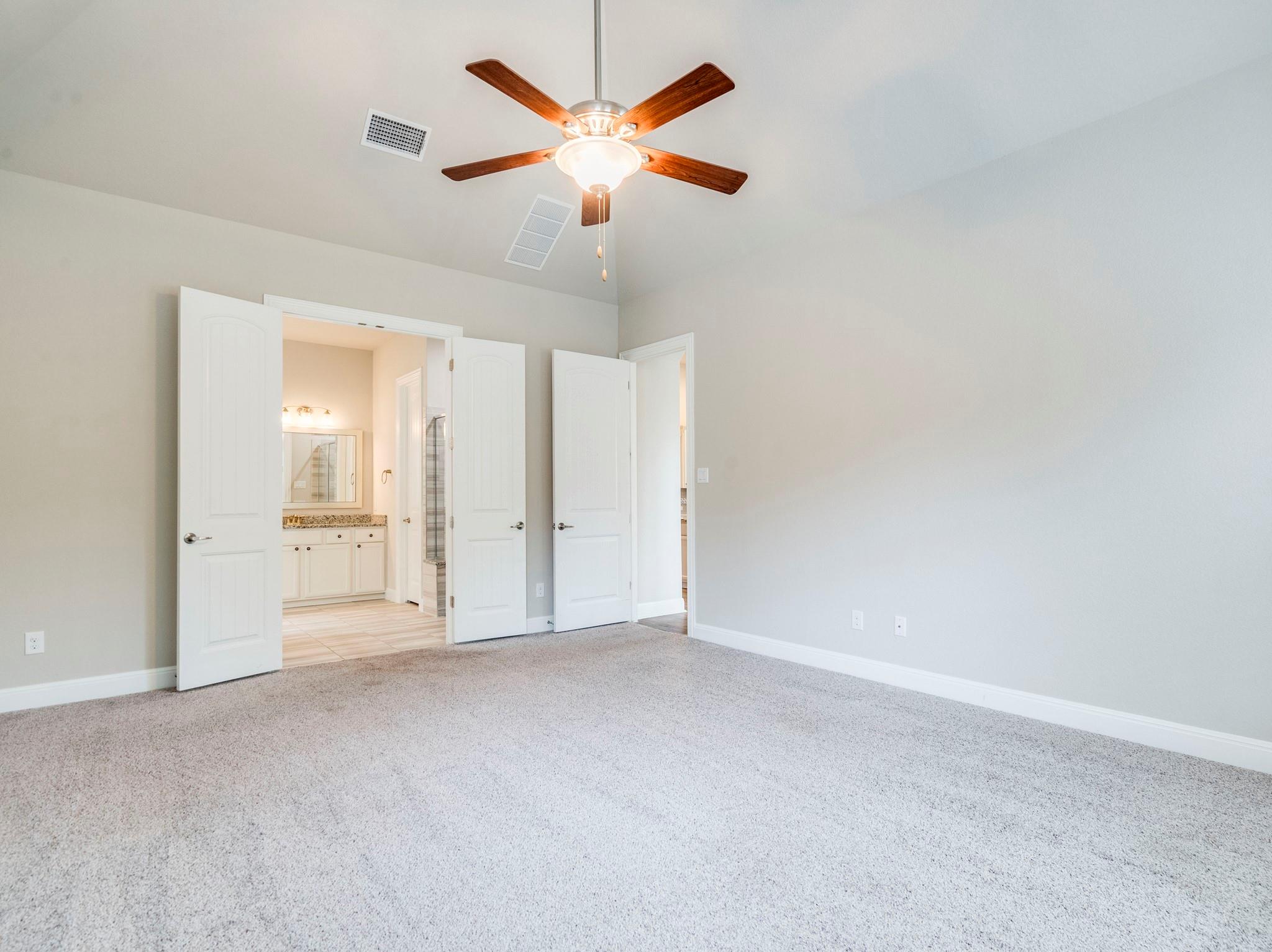 836 Richardson Ln, Leander, TX 78641
