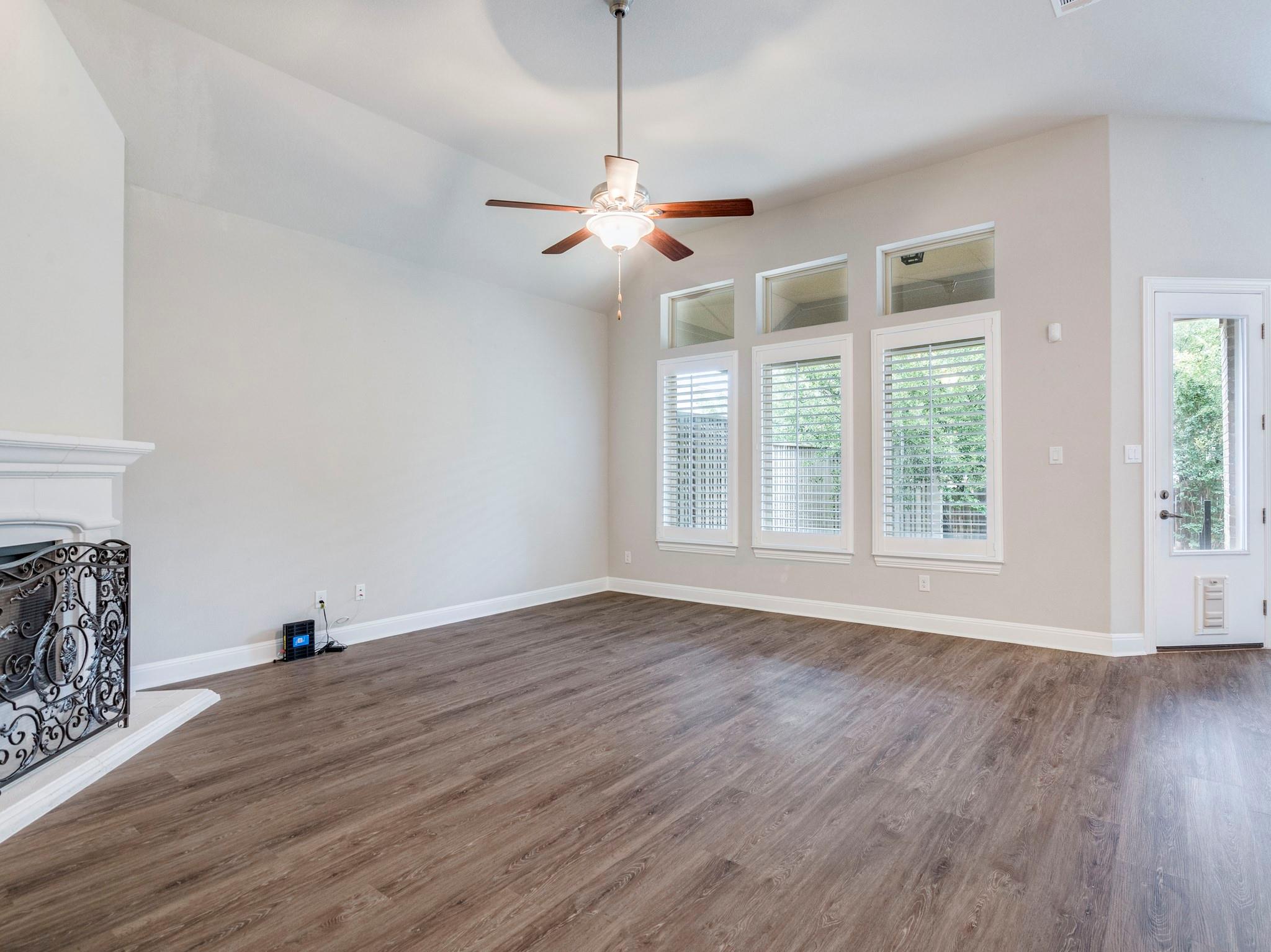836 Richardson Ln, Leander, TX 78641