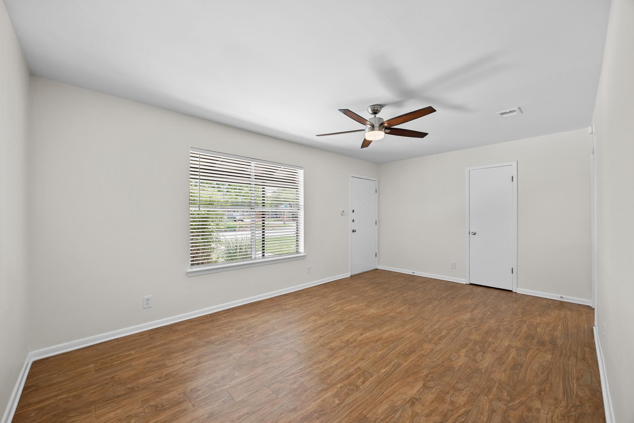8600 Hathaway Dr, Austin, TX 78757