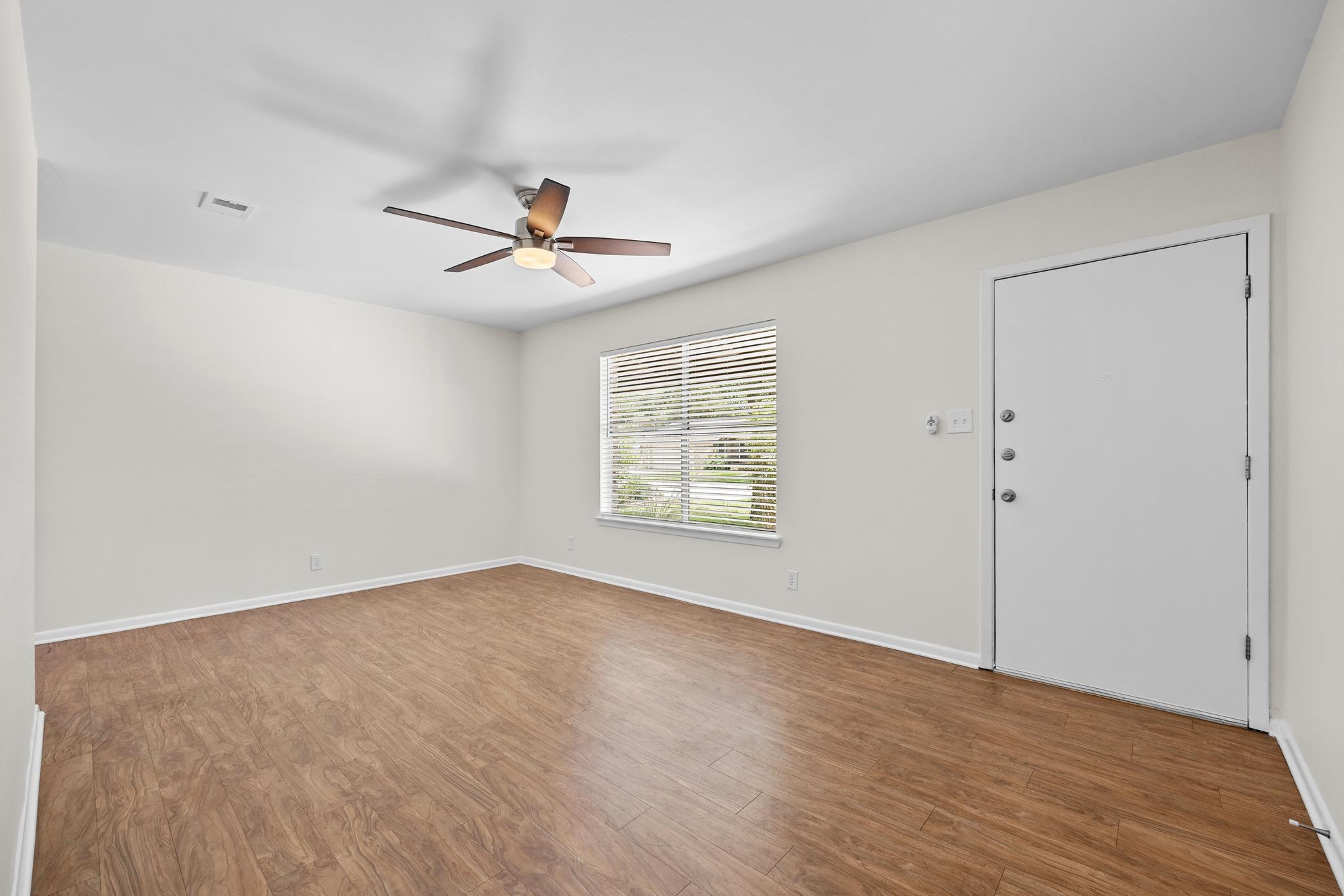8600 Hathaway Dr, Austin, TX 78757