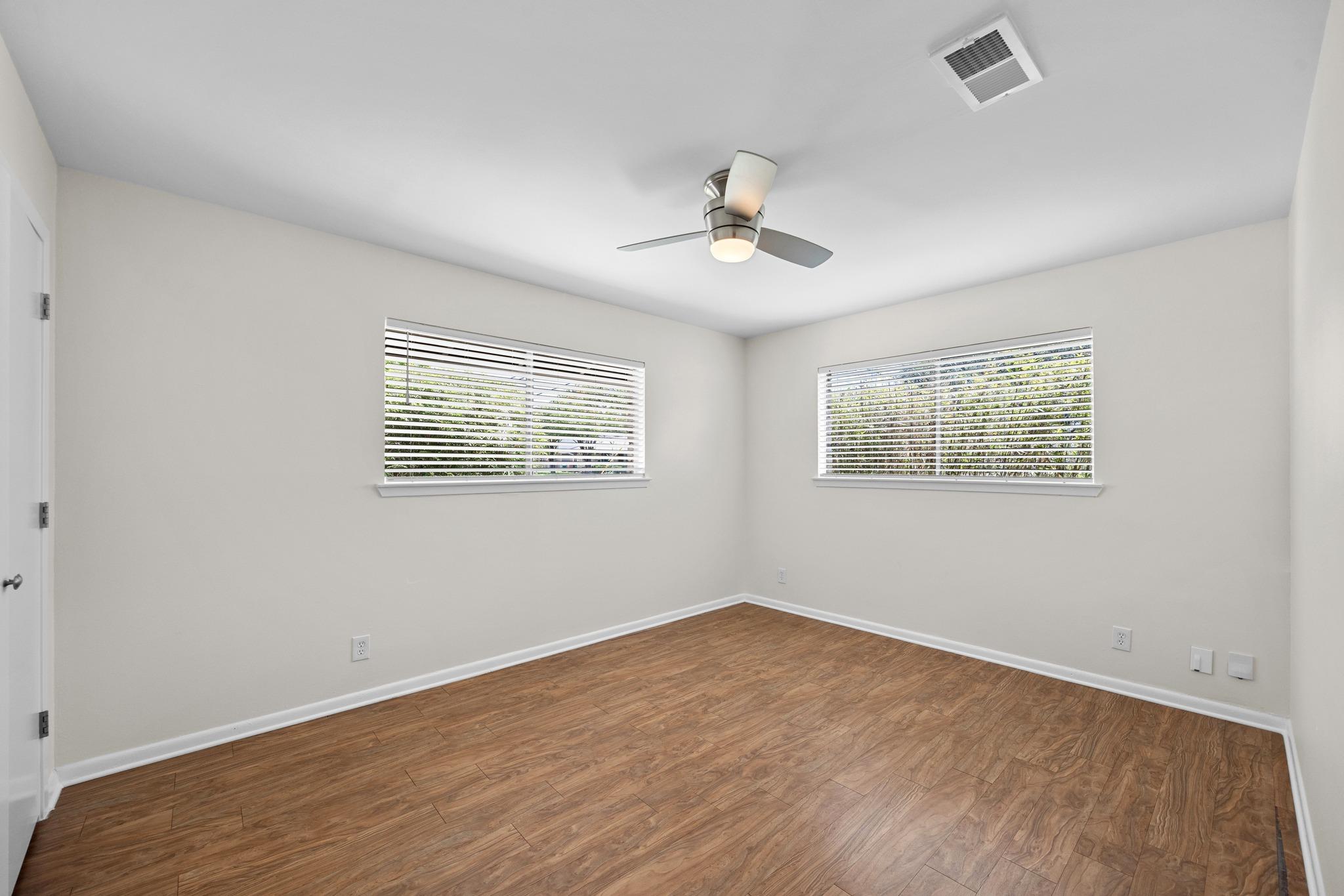 8600 Hathaway Dr, Austin, TX 78757