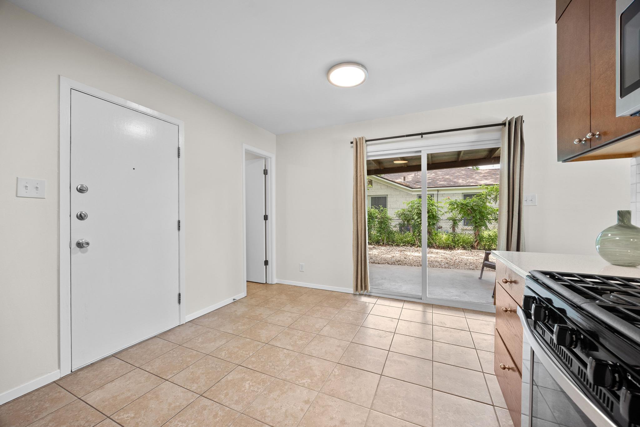 8600 Hathaway Dr, Austin, TX 78757