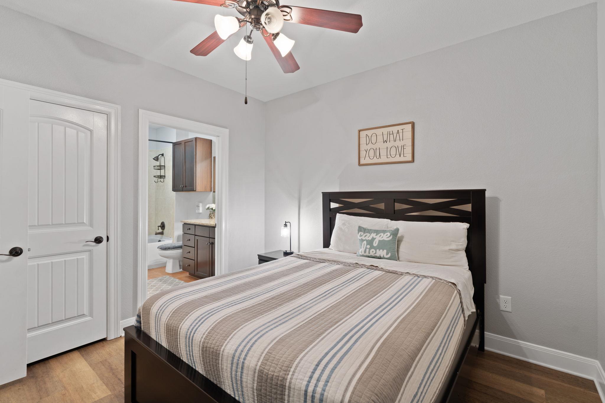 98 Island Dr # 34, Horseshoe Bay, TX 78657