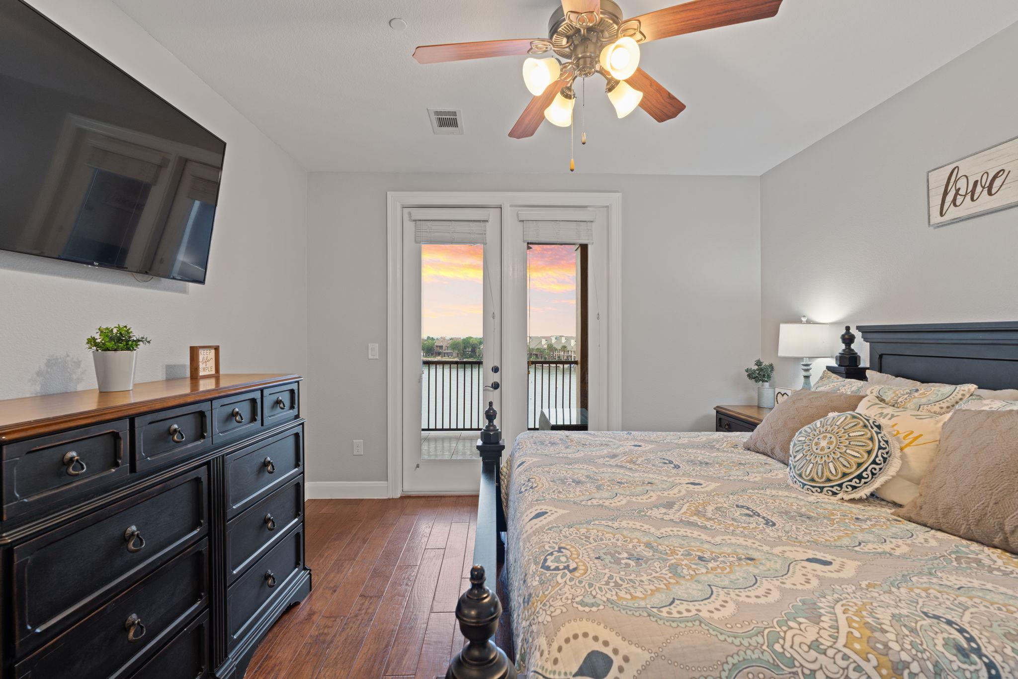 98 Island Dr # 34, Horseshoe Bay, TX 78657