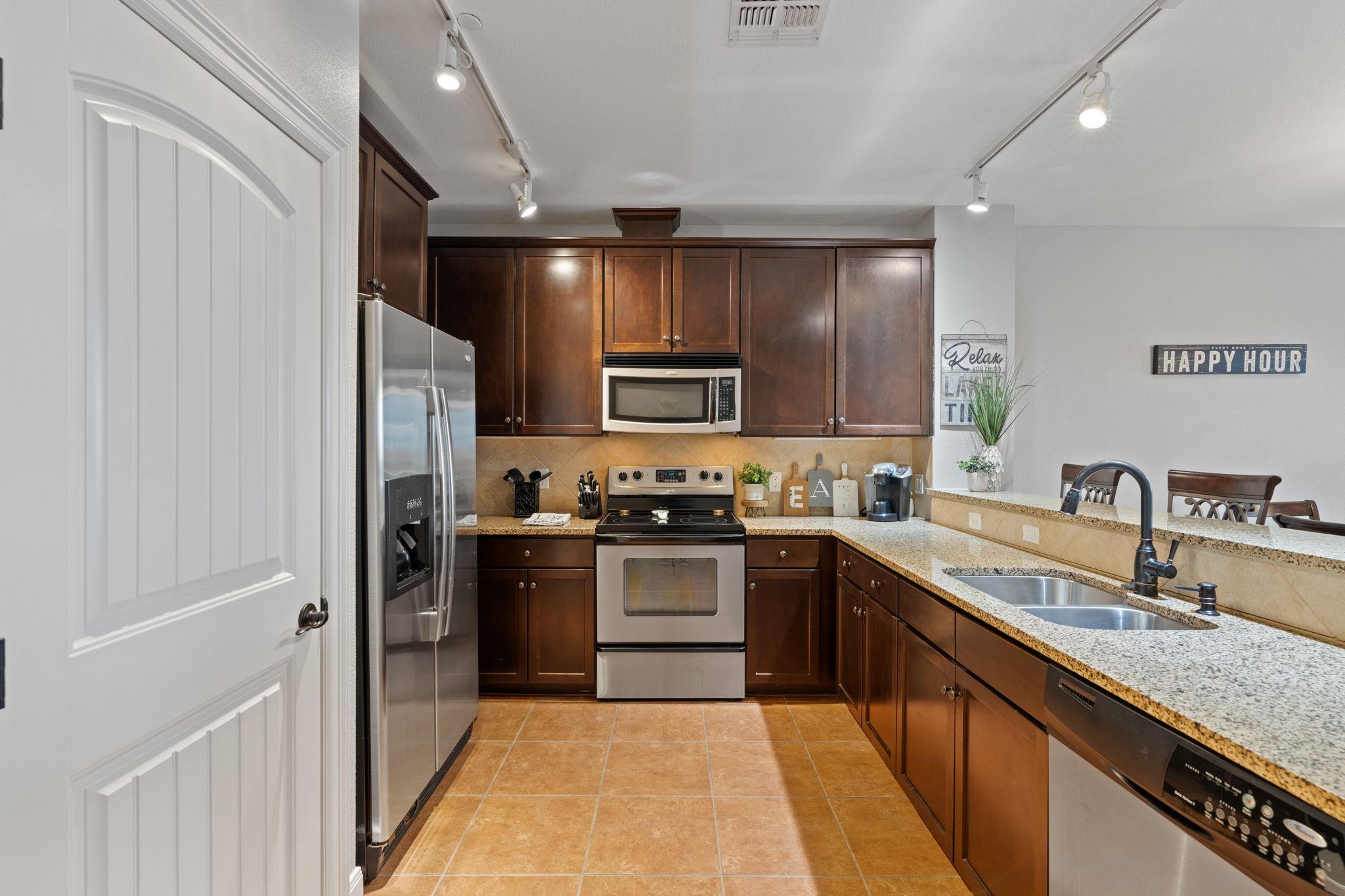 98 Island Dr # 34, Horseshoe Bay, TX 78657