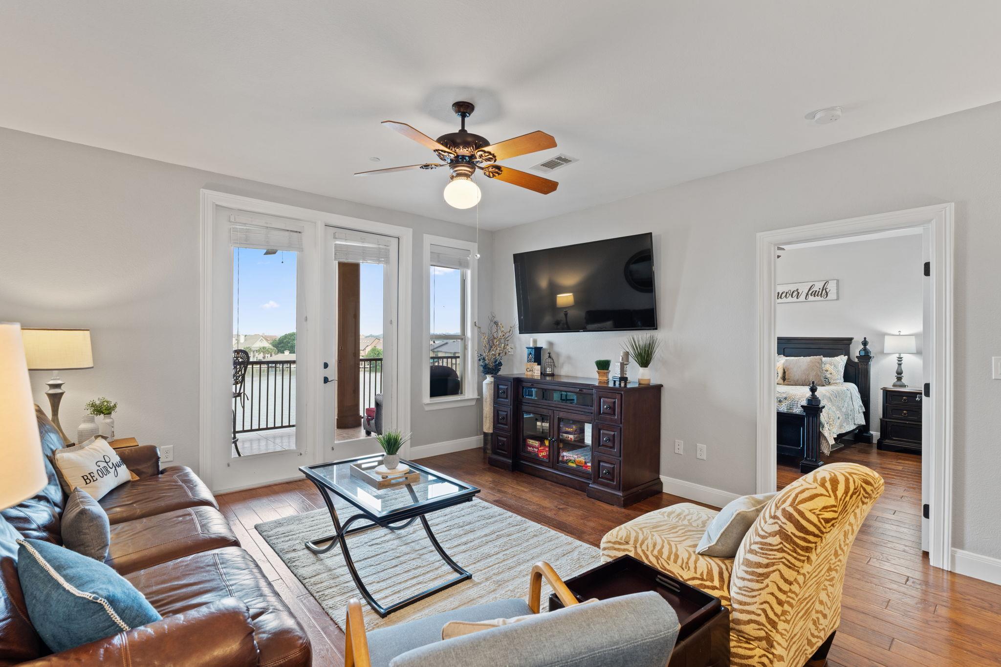 98 Island Dr # 34, Horseshoe Bay, TX 78657