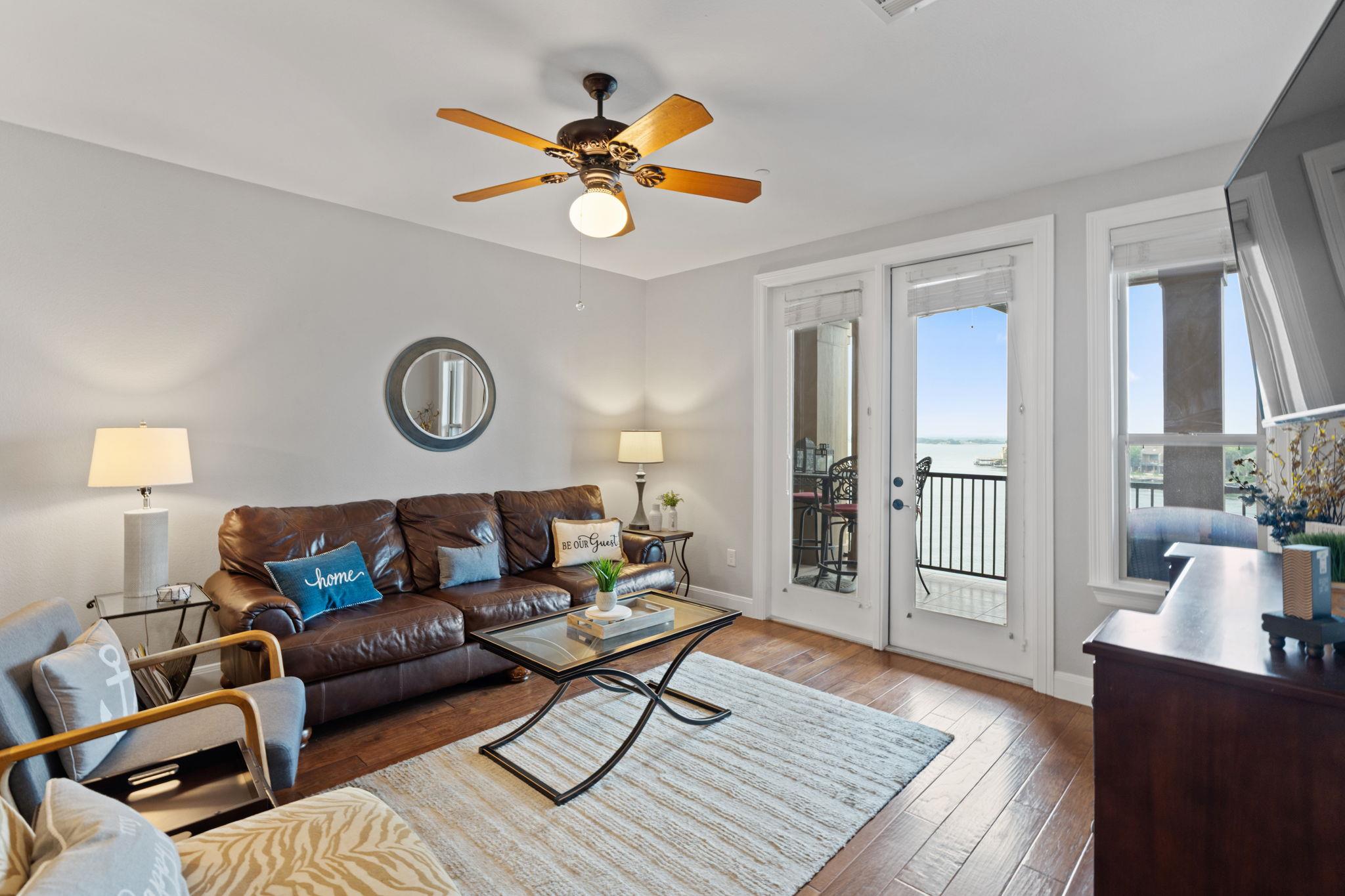 98 Island Dr # 34, Horseshoe Bay, TX 78657