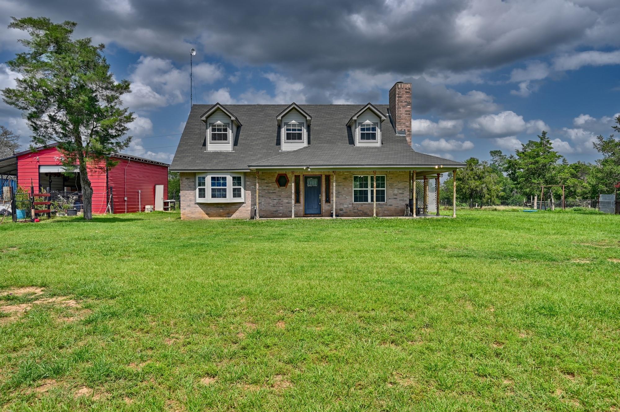 1689 Fm 2104, Paige, TX 78659