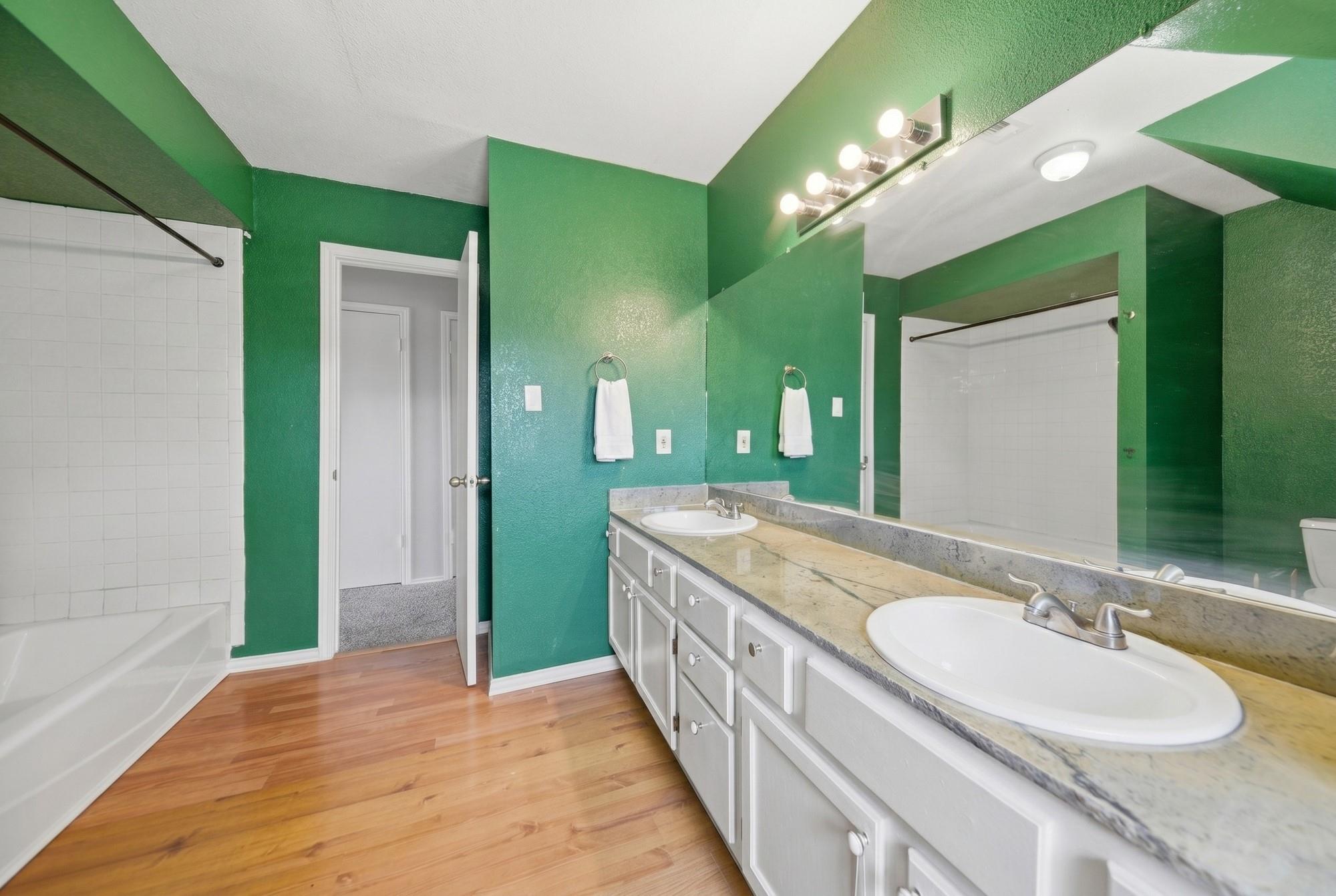 1689 Fm 2104, Paige, TX 78659