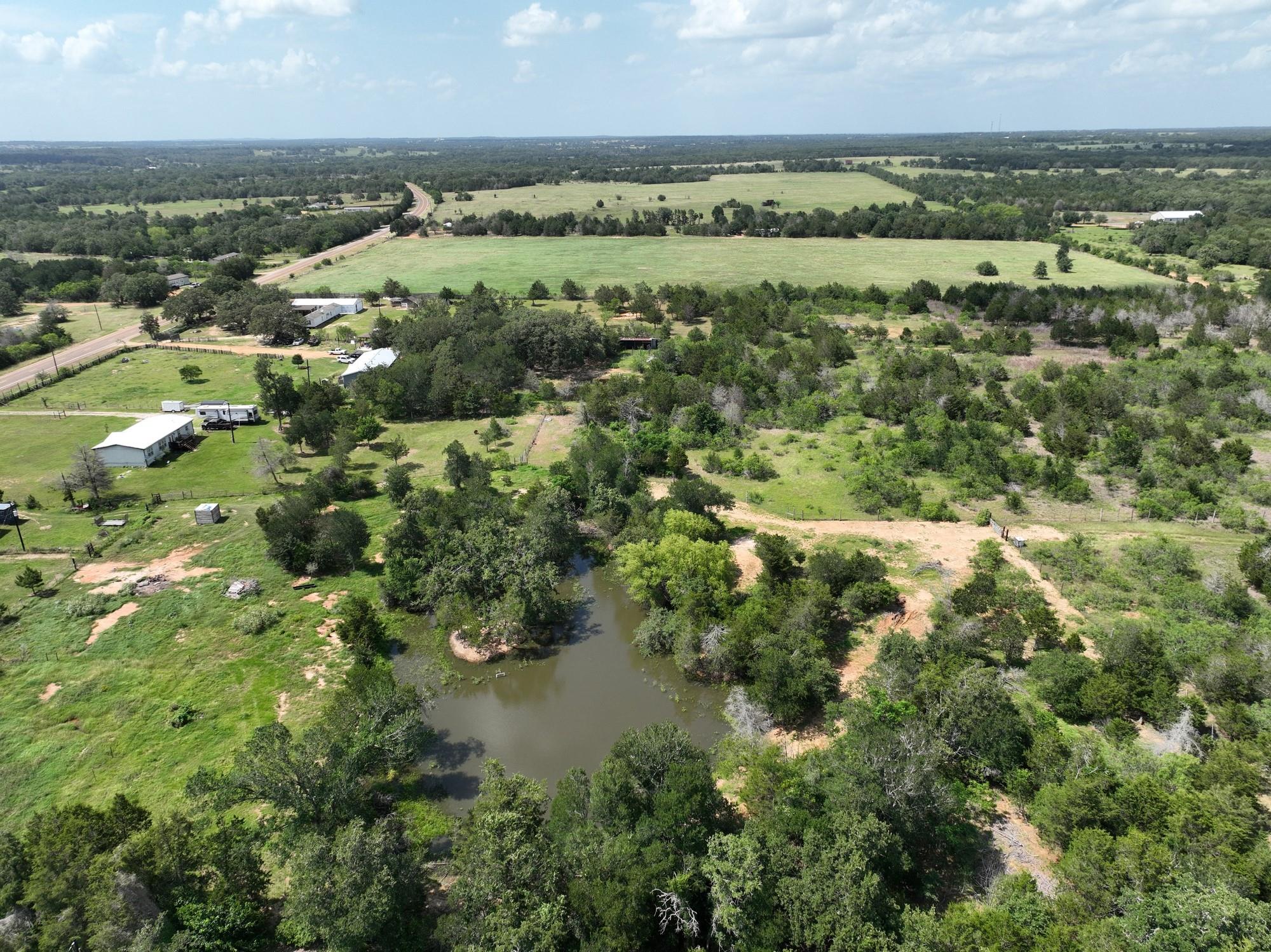 1689 Fm 2104, Paige, TX 78659