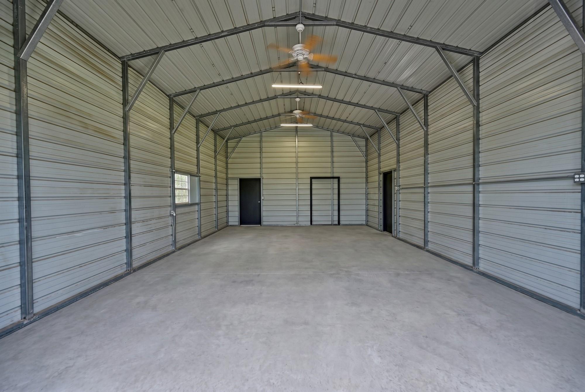 1689 Fm 2104, Paige, TX 78659