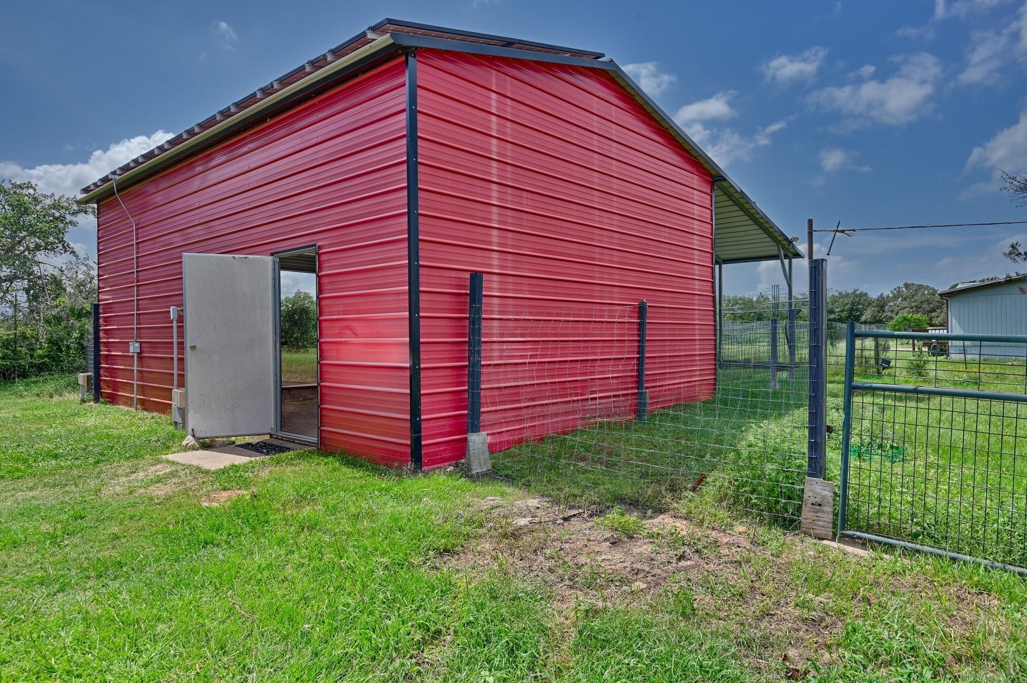 1689 Fm 2104, Paige, TX 78659