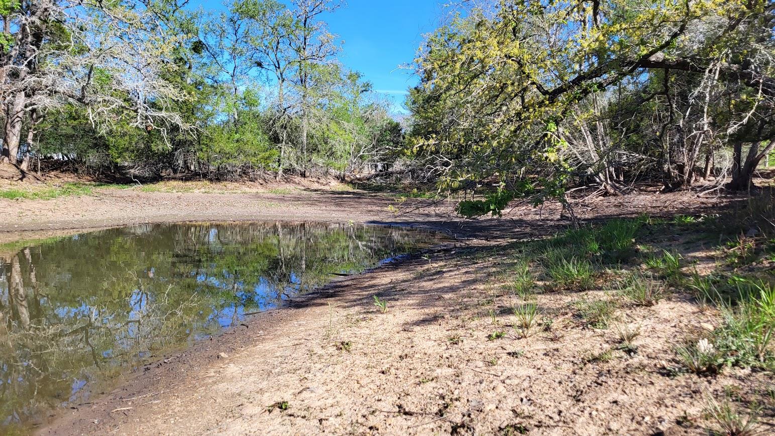 1689 Fm 2104, Paige, TX 78659