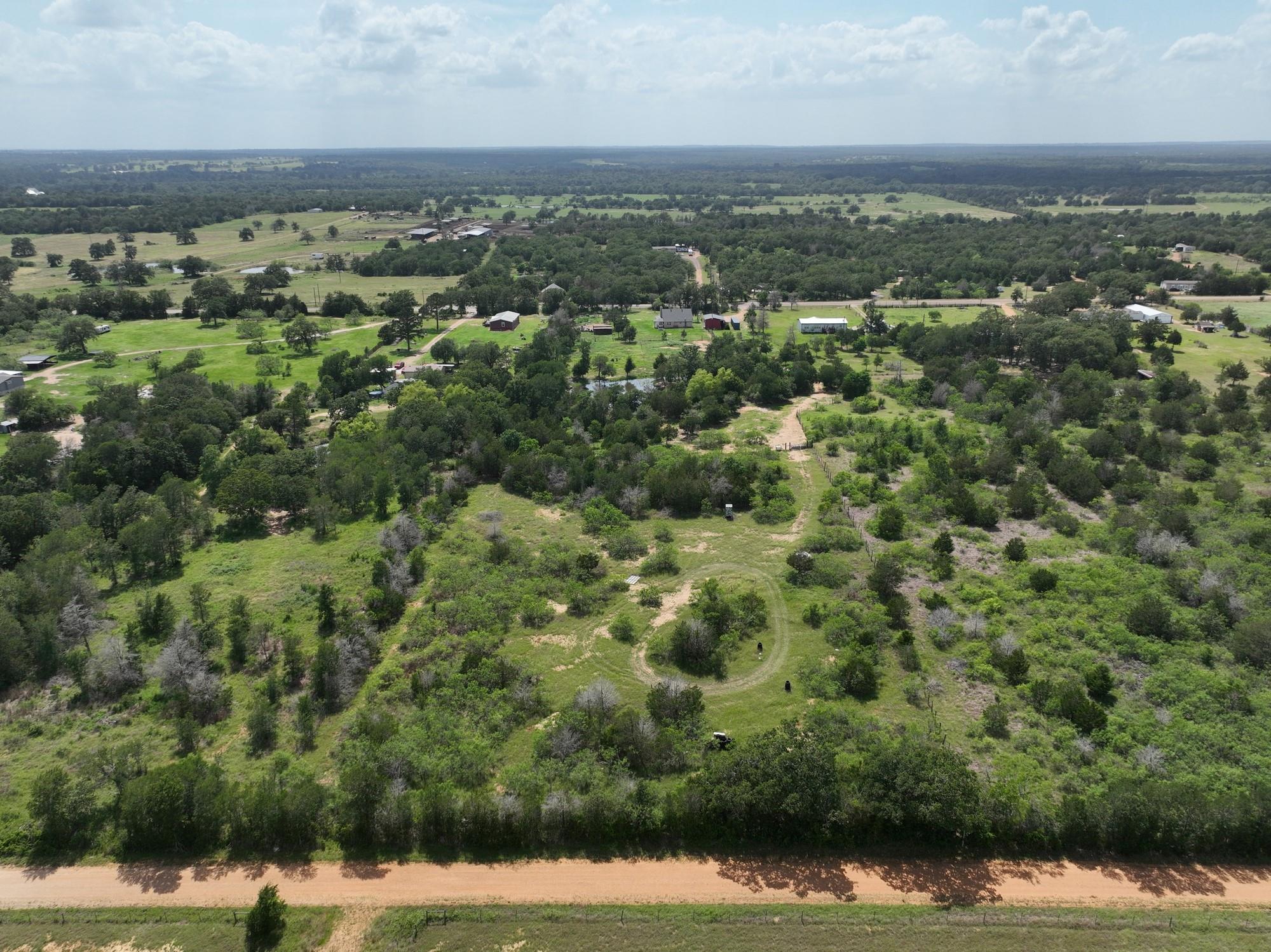 1689 Fm 2104, Paige, TX 78659