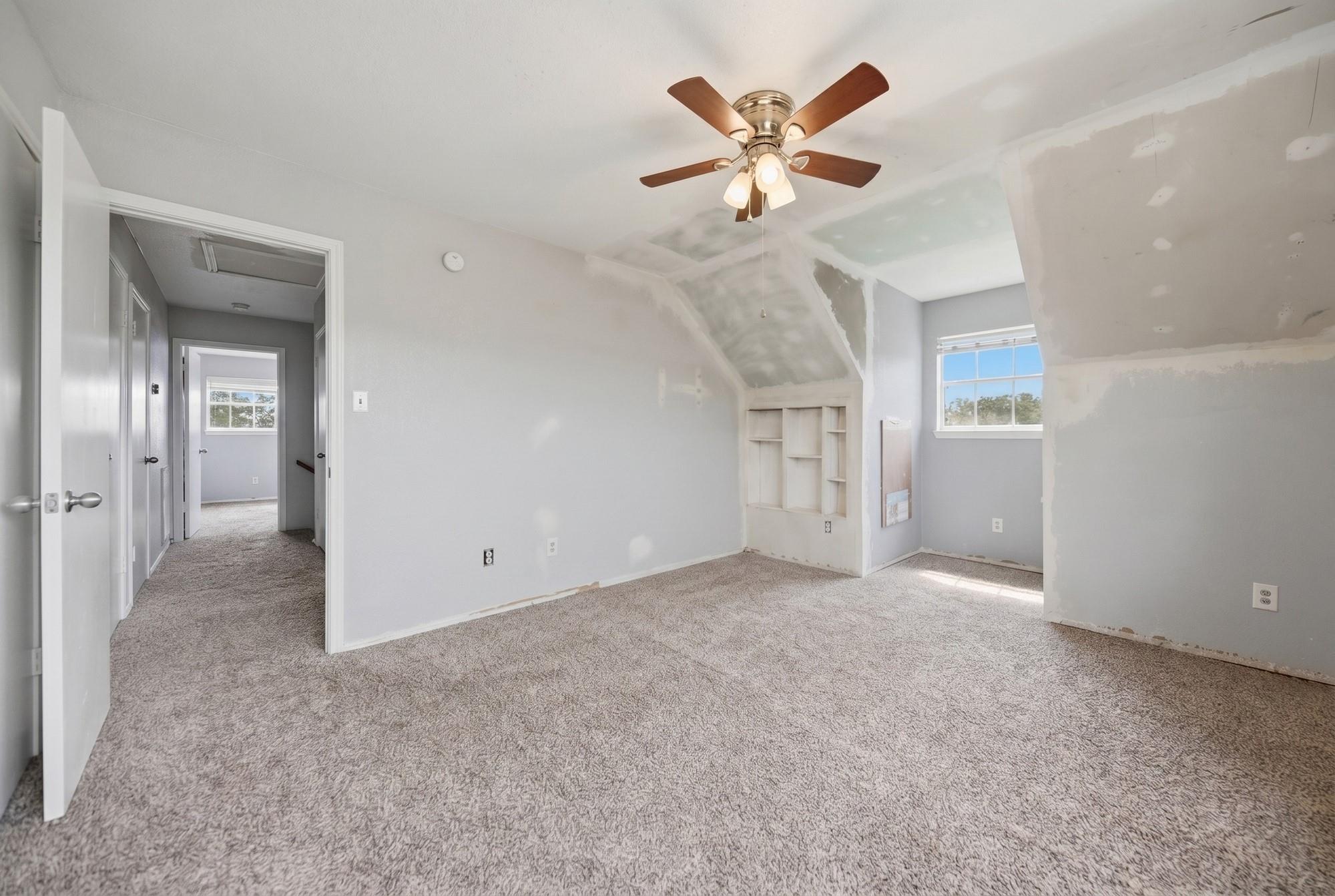 1689 Fm 2104, Paige, TX 78659