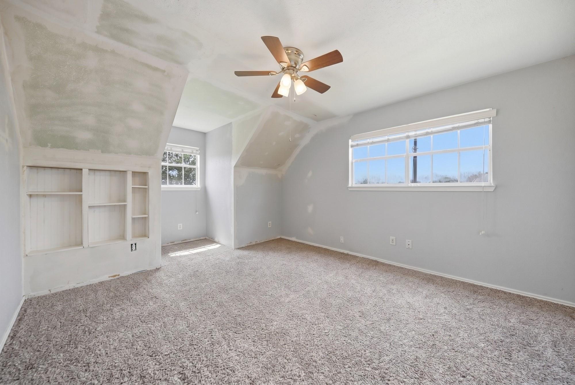 1689 Fm 2104, Paige, TX 78659